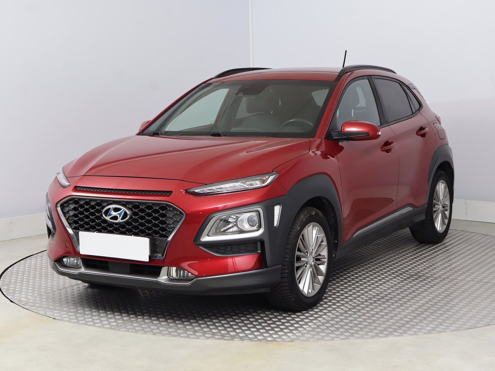 Hyundai Kona, 1.0 T-GDI, Kůže - fotka 2