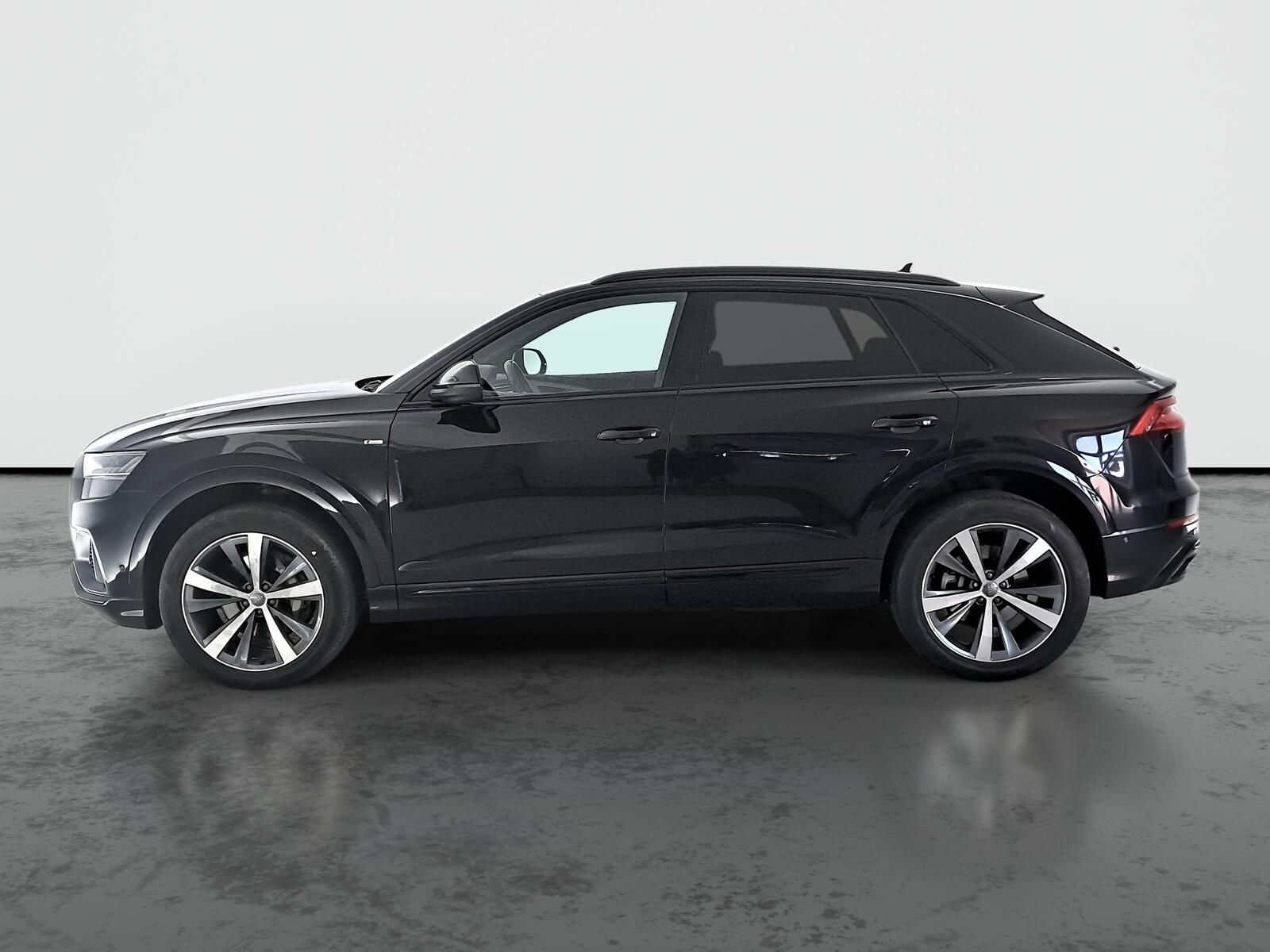 Audi Q8, 50 TDI - fotka 3