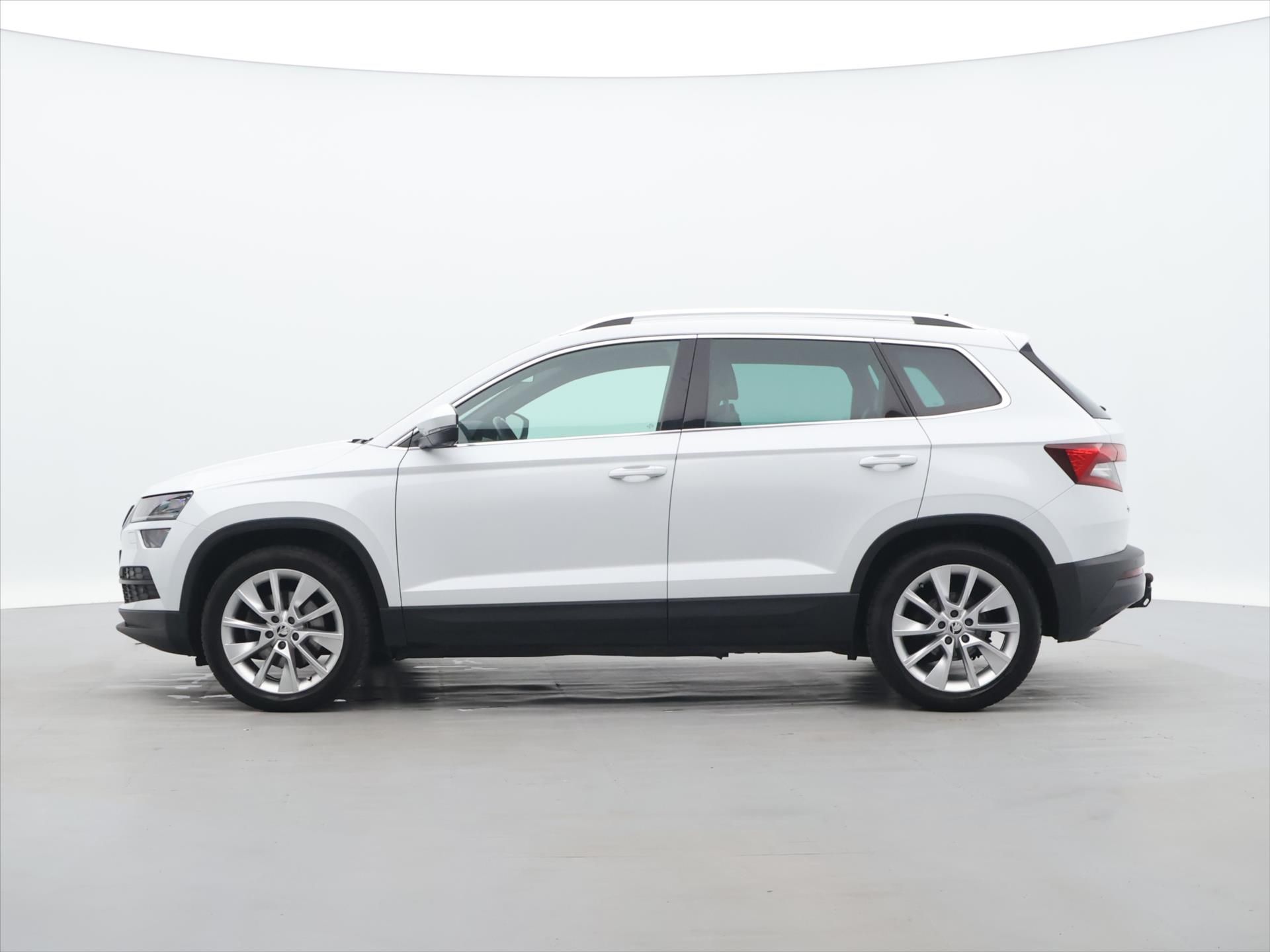 Škoda Karoq, 2,0 TDi 110 KW DSG STYLE - fotka 4