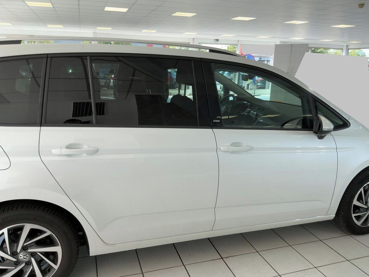 Volkswagen Touran, 1.4Tsi 110KW 7-MÍST BUFÍK TAŽN - fotka 6