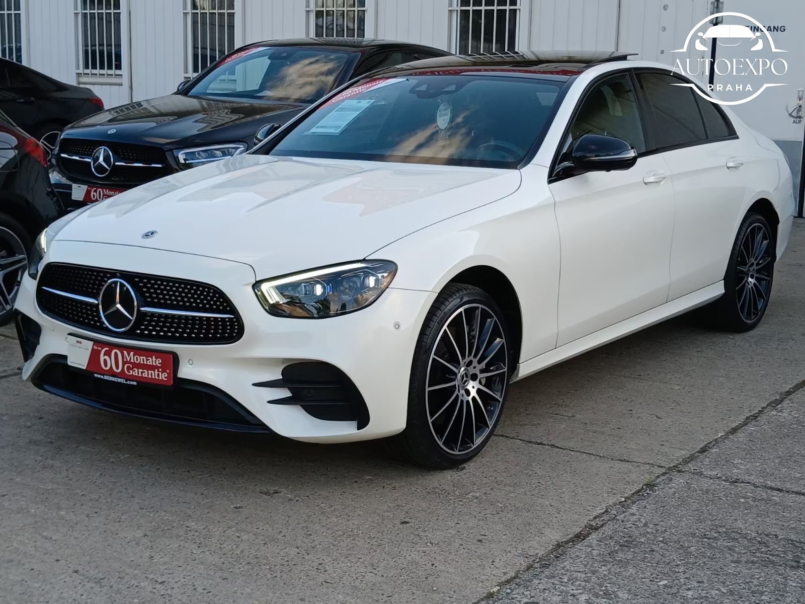 Mercedes-Benz Třídy E, E400d AMG 4M_Distronic - fotka 4