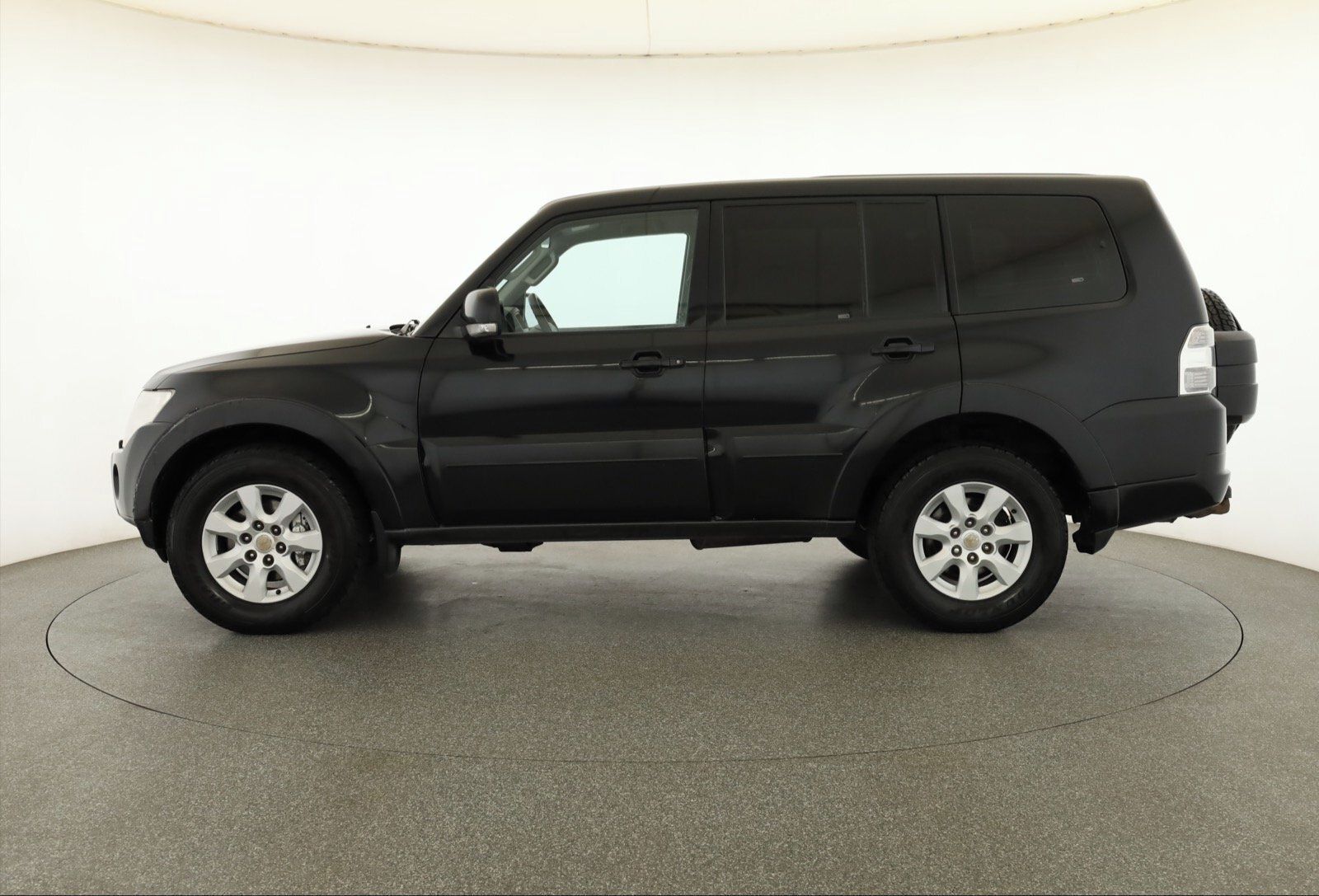 Mitsubishi Pajero, 3.2 DI-D, 4X4, 7 míst - fotka 3