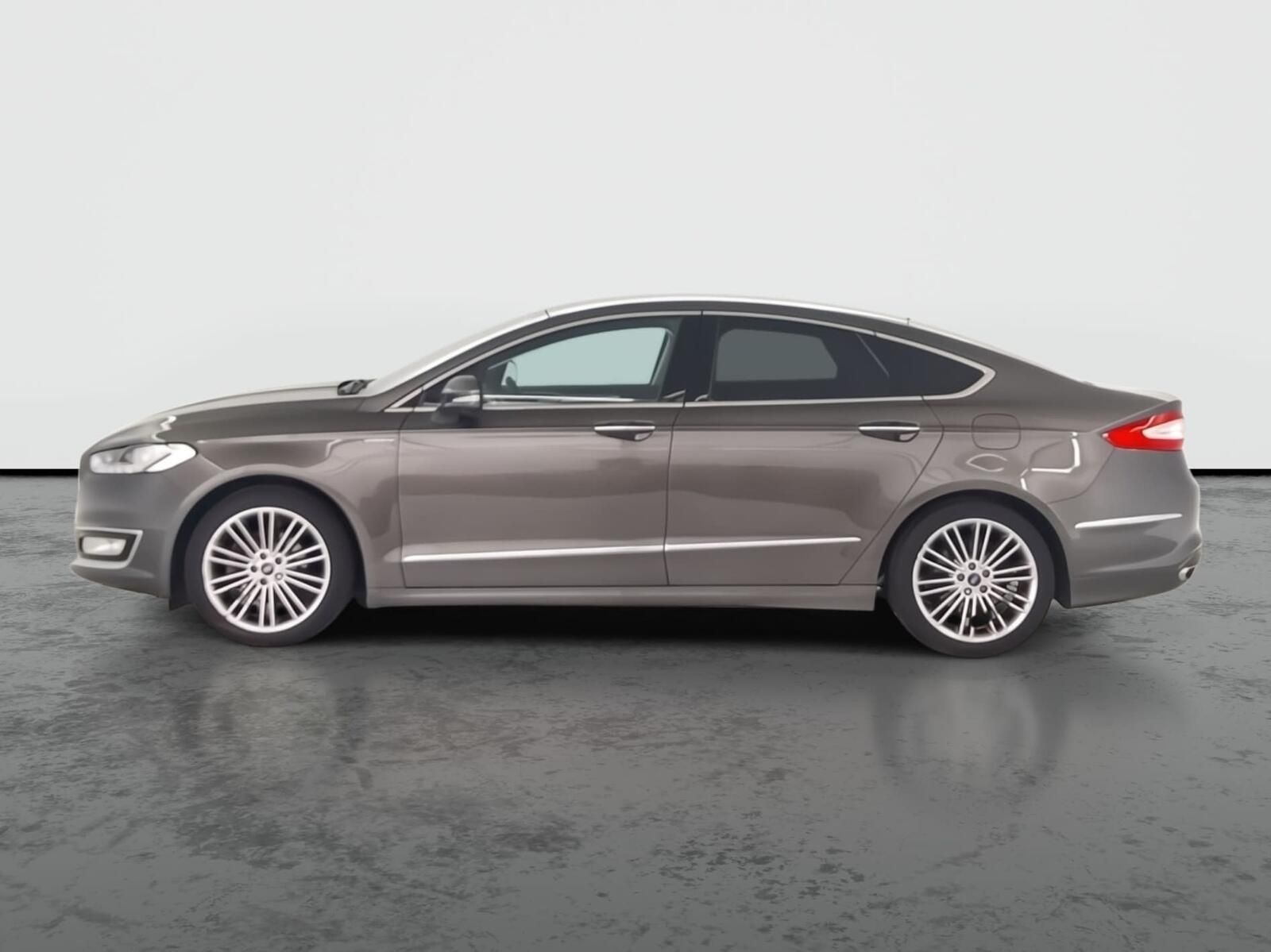 Ford Mondeo, 2.0 Hybrid, Vignale, Automat - fotka 3