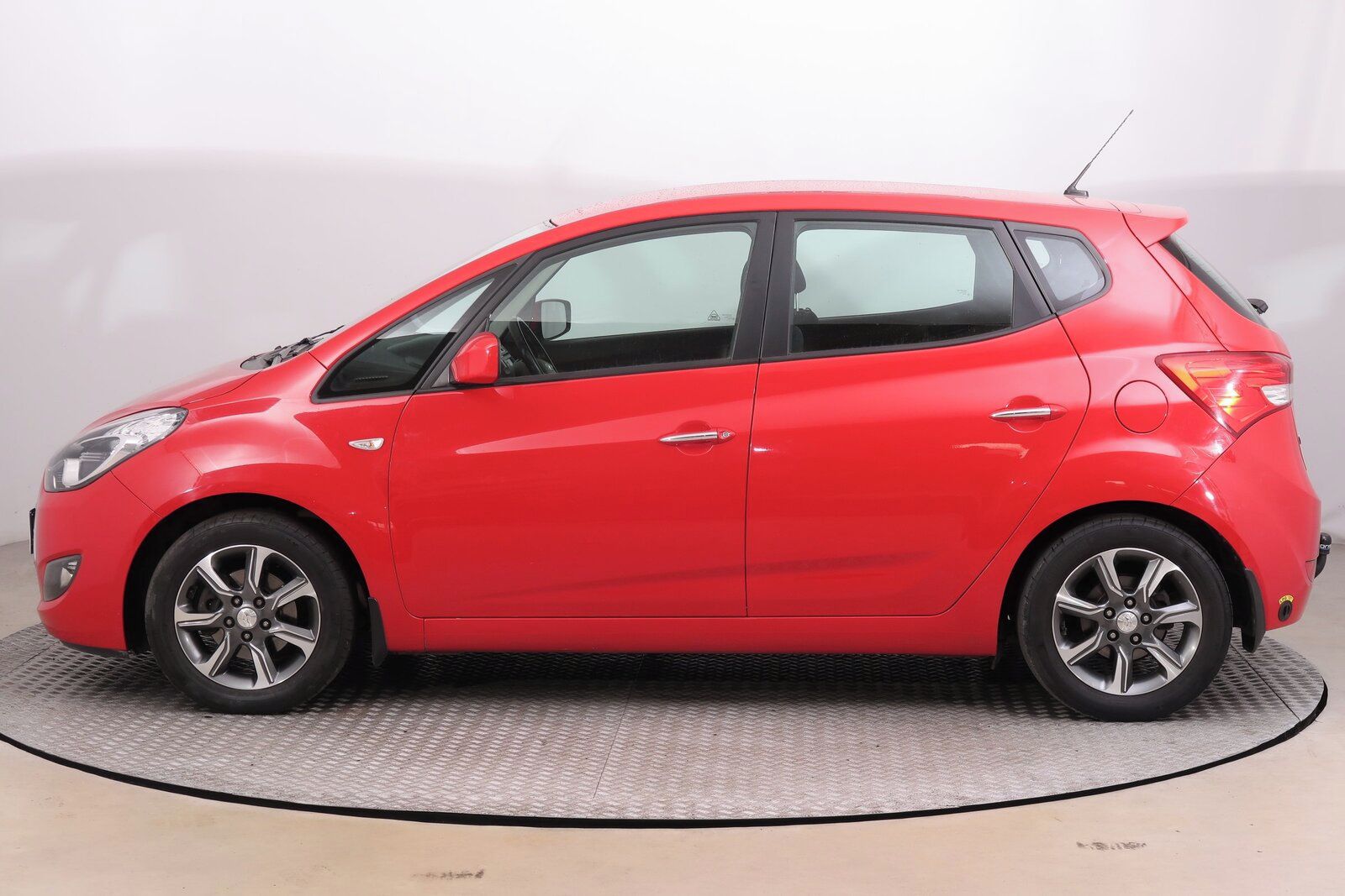 Hyundai ix20, 1.6 CVVT, LPG, Automat - fotka 3