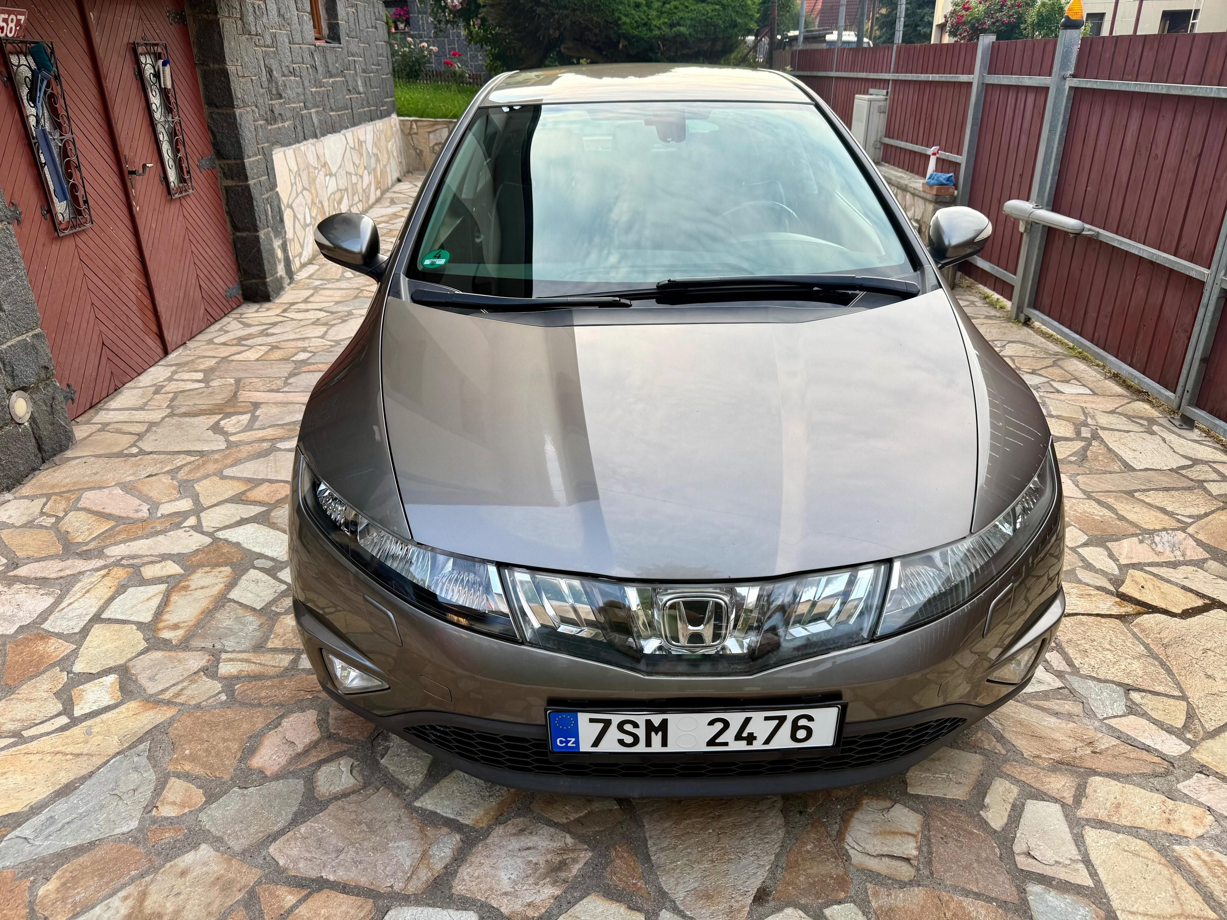Honda Civic, 1.8 i-VTEC 103KW Sport AUTOMAT - fotka 2