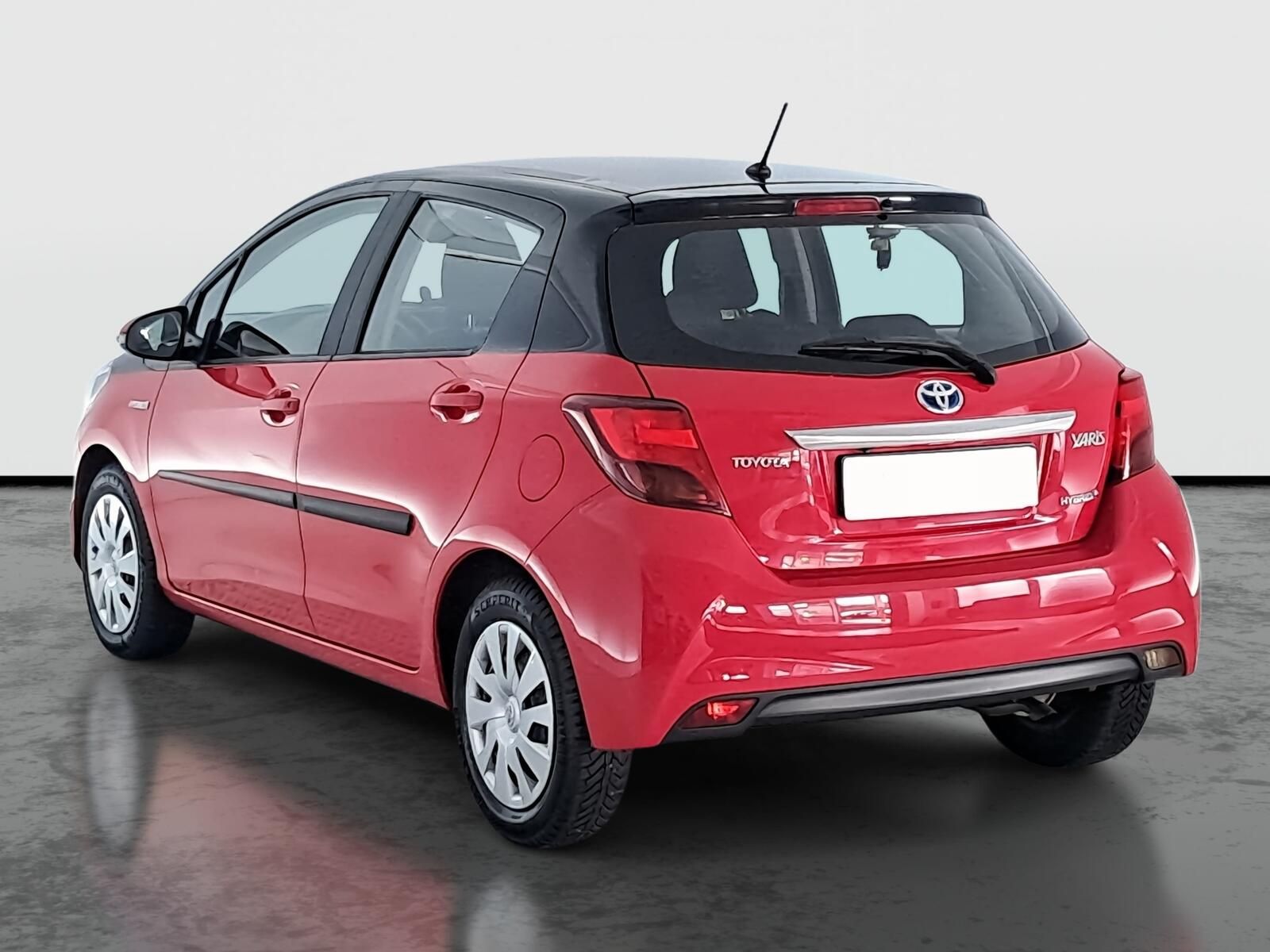 Toyota Yaris, 1.5 Hybrid, Automat - fotka 4