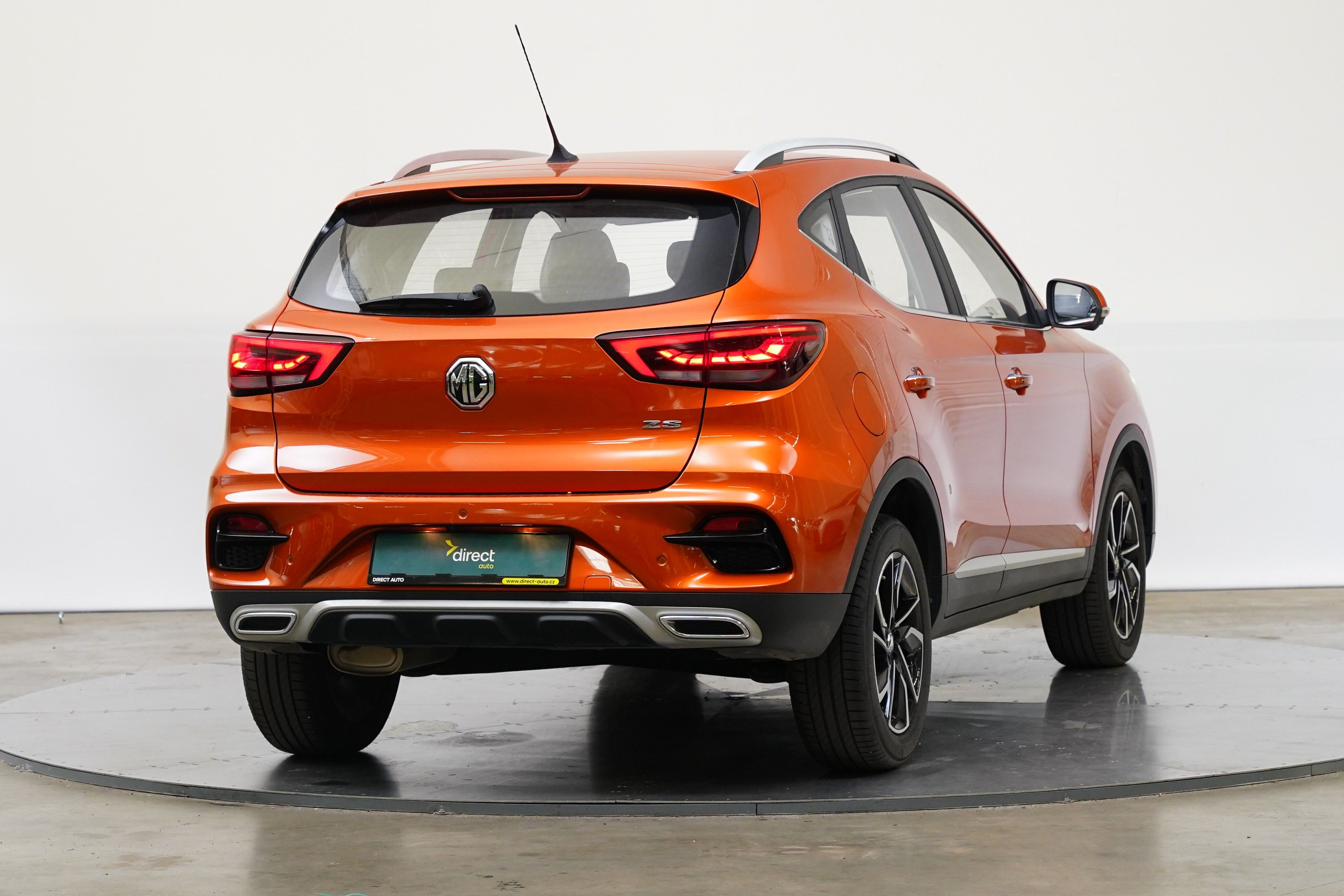 MG ZS, 1.0 TGI 82 kW - fotka 2