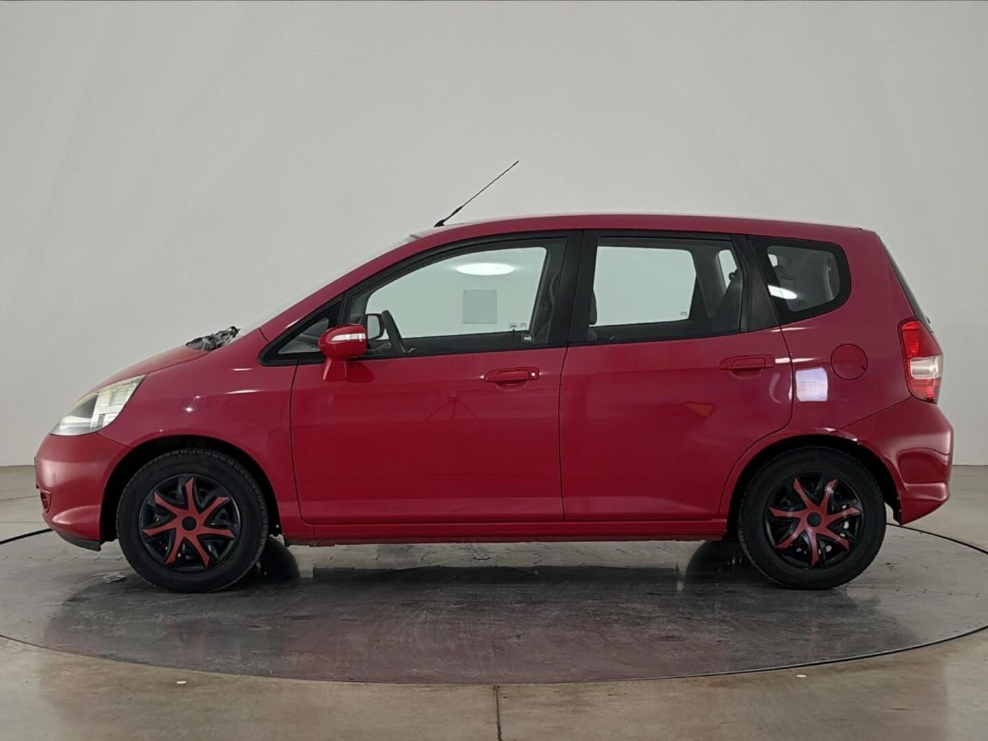 Honda Jazz, 1.3 i / 61 kW - fotka 3