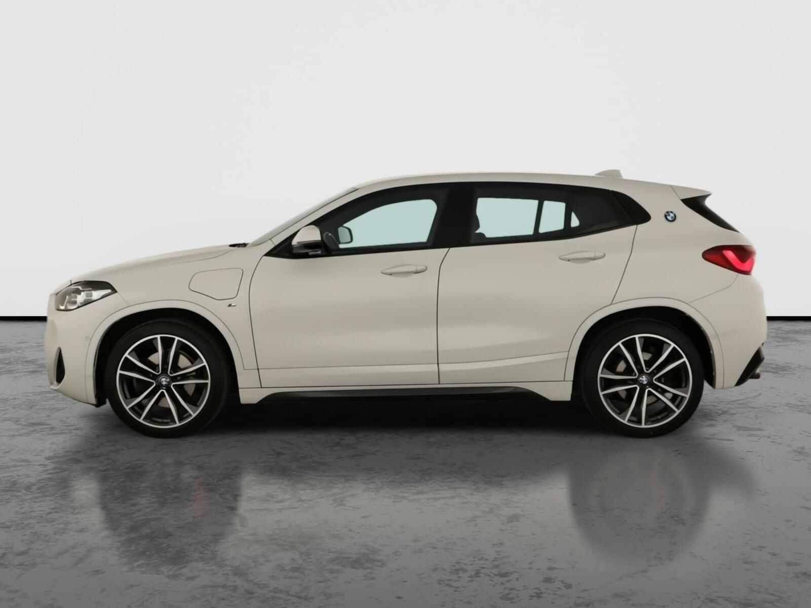 BMW X2, xDrive25e, 4X4, Automat - fotka 3