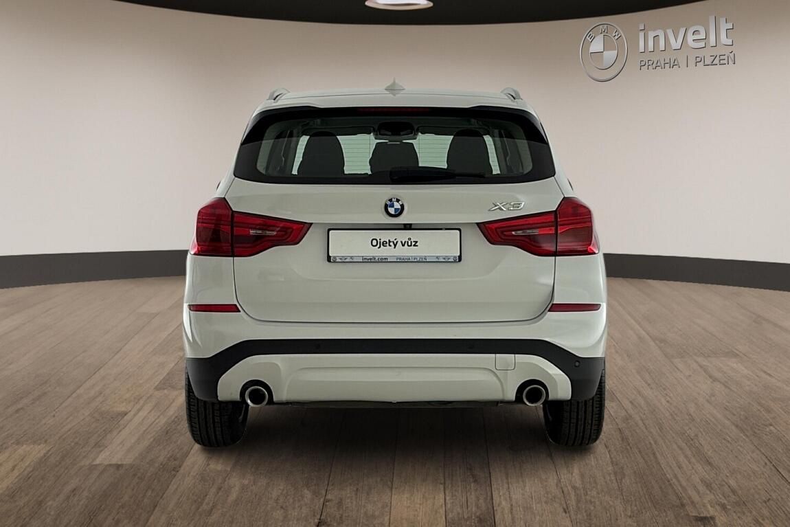 BMW X3, xDrive30i - fotka 4