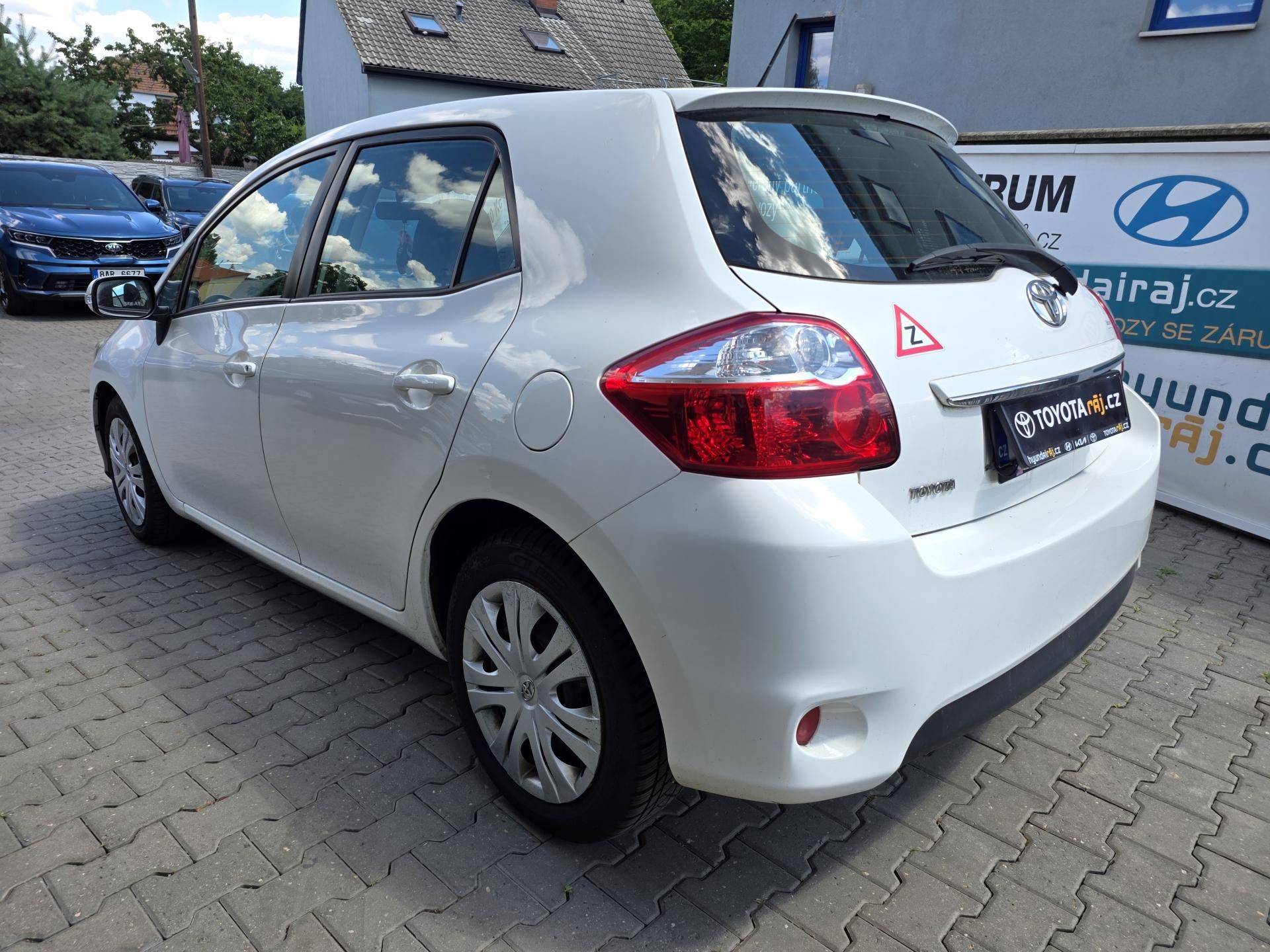 Toyota Auris, 1.6-SADA PNEU NAVIC - fotka 4