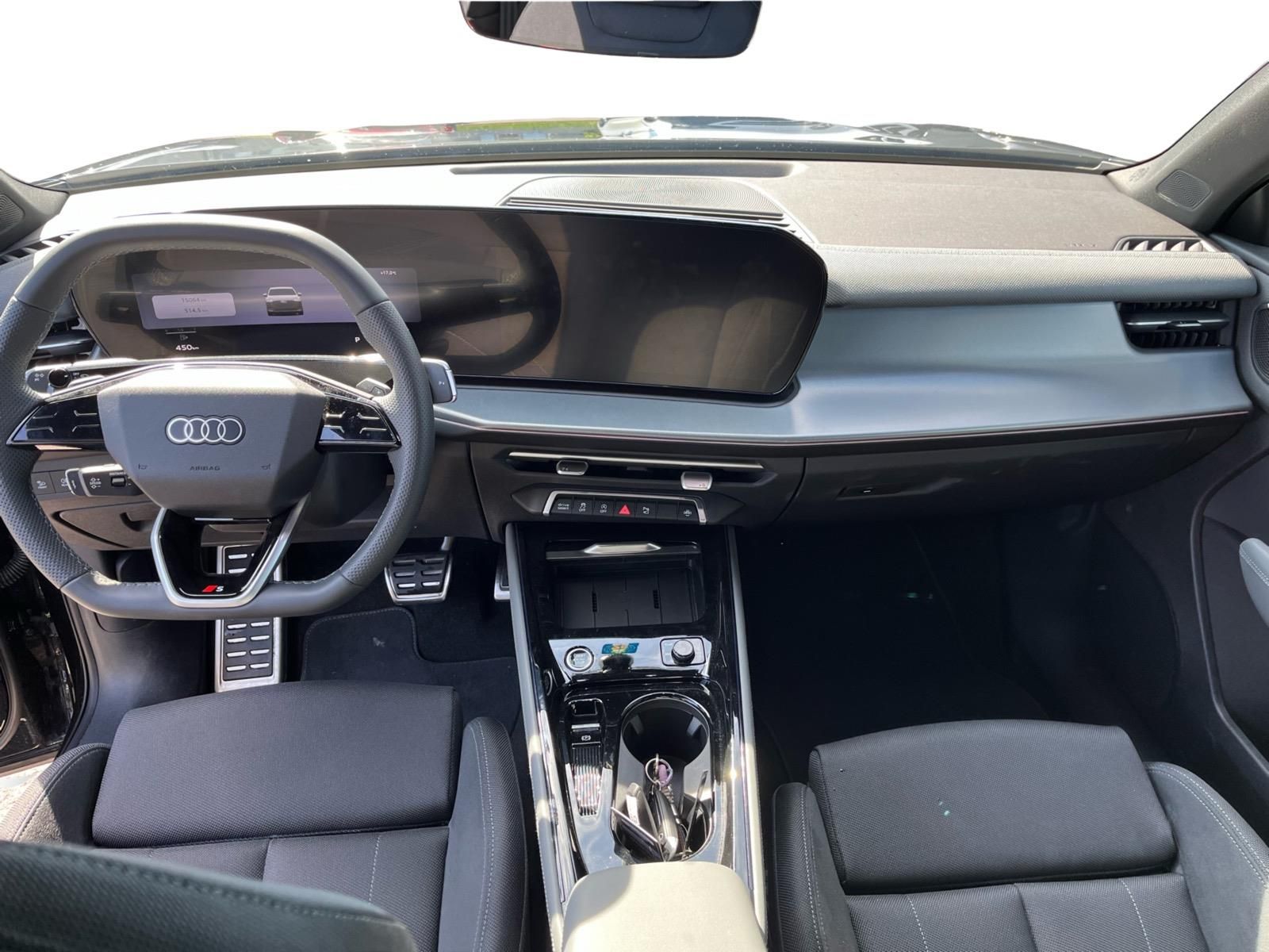 Audi Q3, 2.0TDI S-LINE - fotka 5
