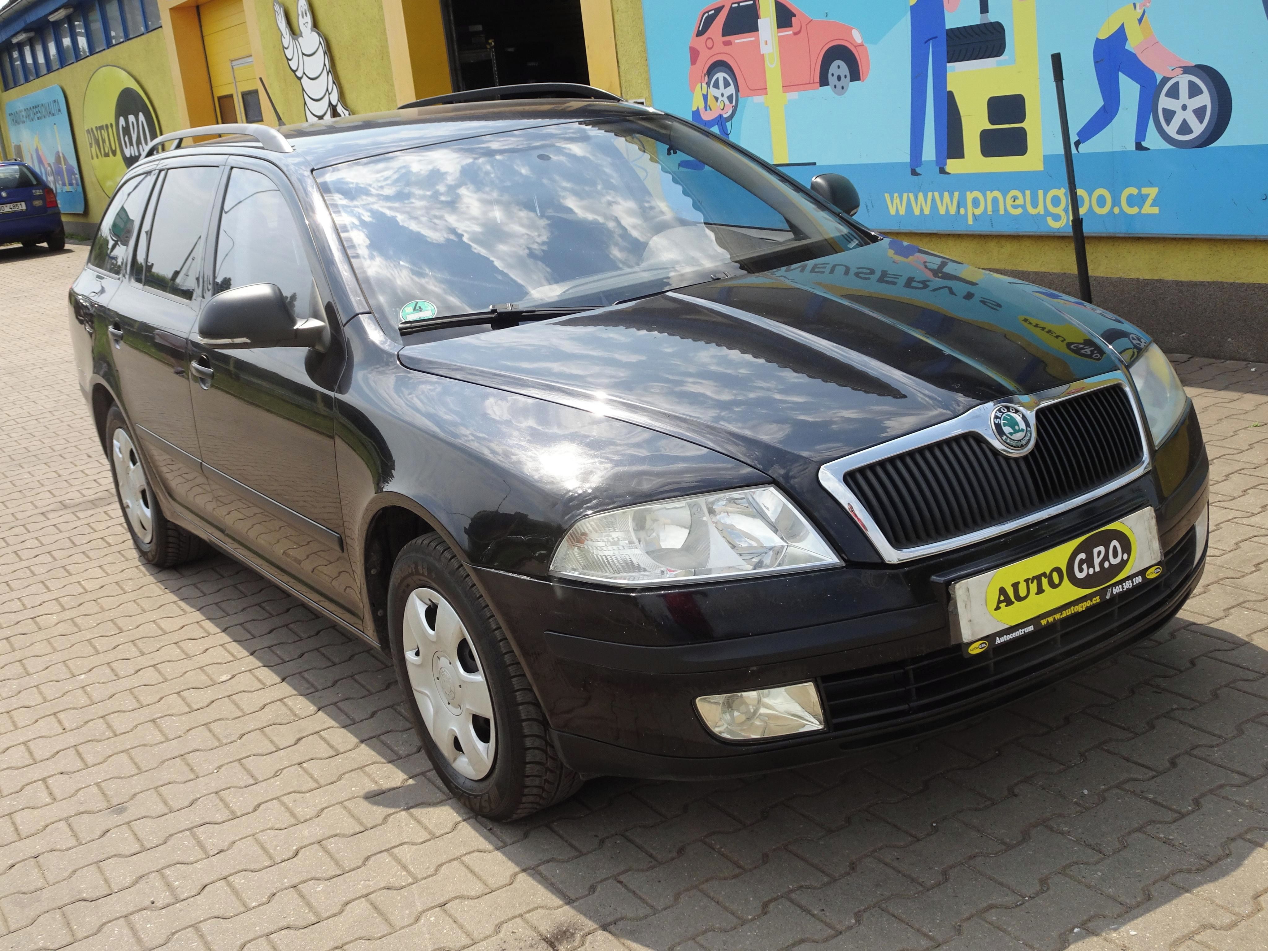 Škoda Octavia, 1.6I Combi - fotka 2