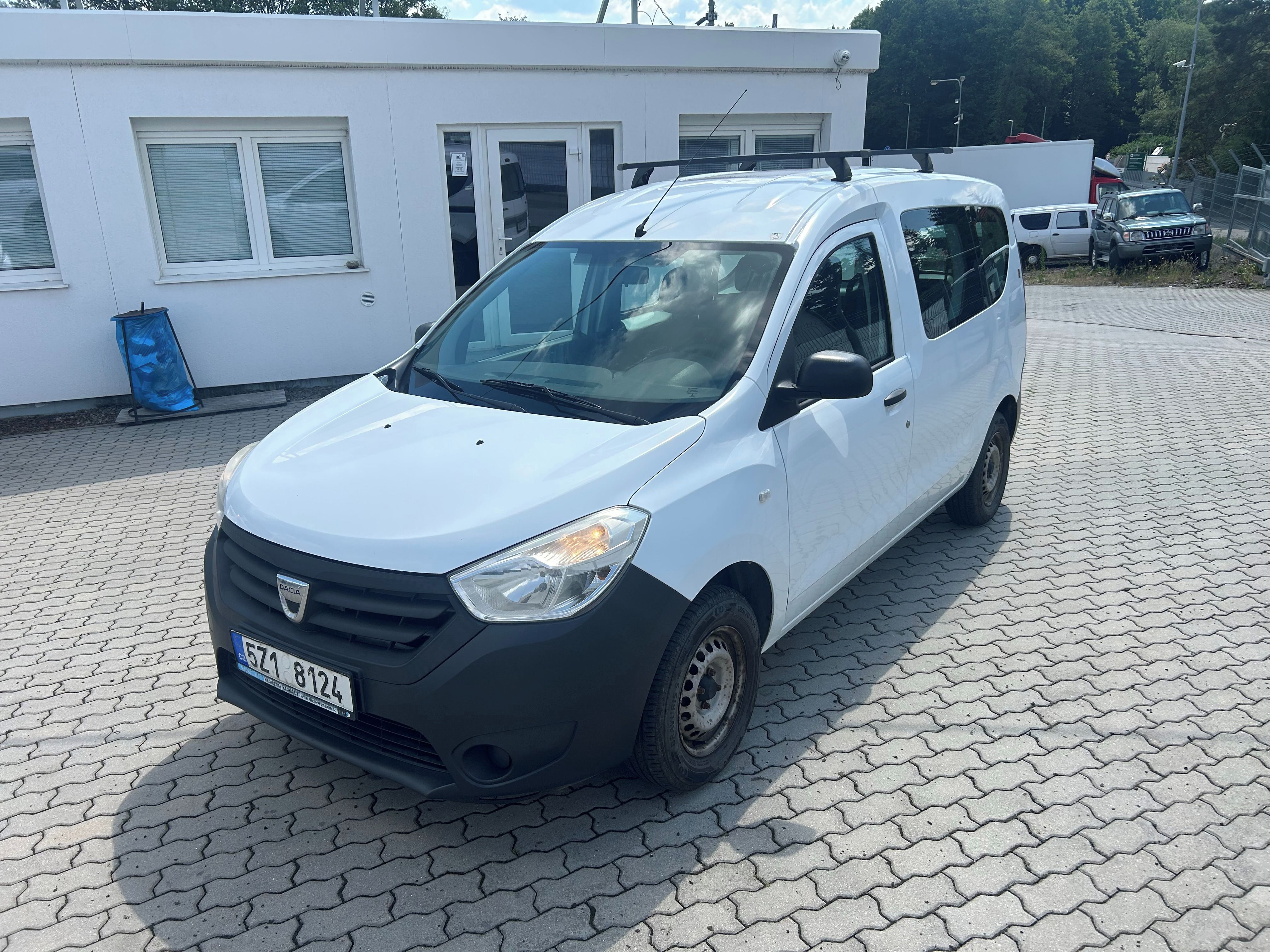 Dacia Dokker, 1.6i / 5 míst