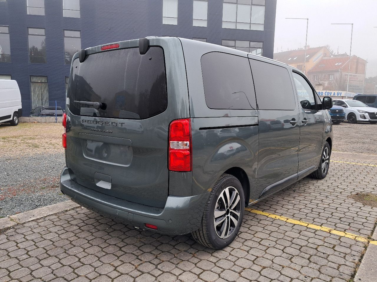 Peugeot Traveller, Active L2 2.2 BlueHDi 180 S&S - fotka 5