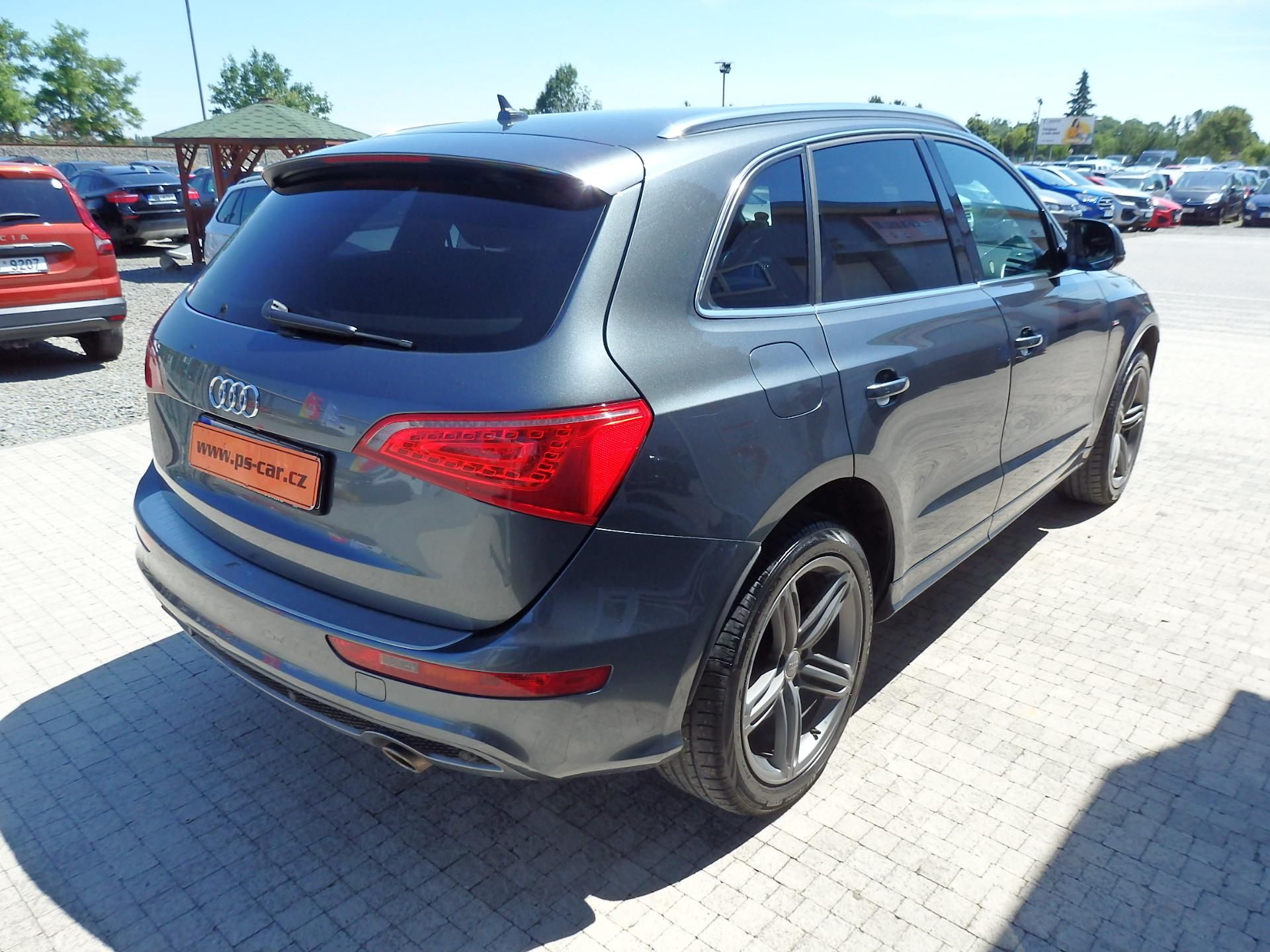 Audi Q5, 3.0 TDI 176 kW S LINE - fotka 4