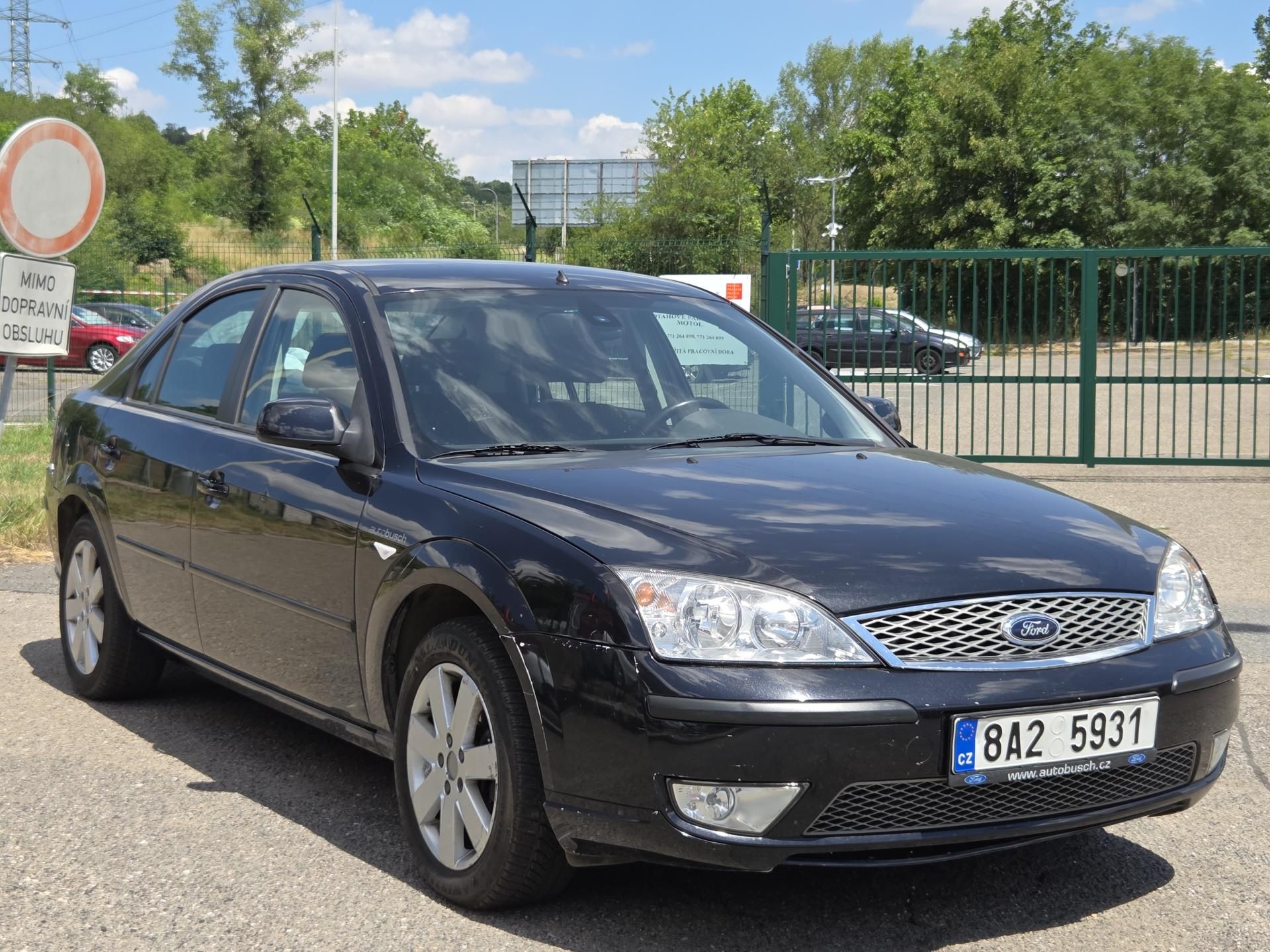 Ford Mondeo, 1,8i - fotka 3