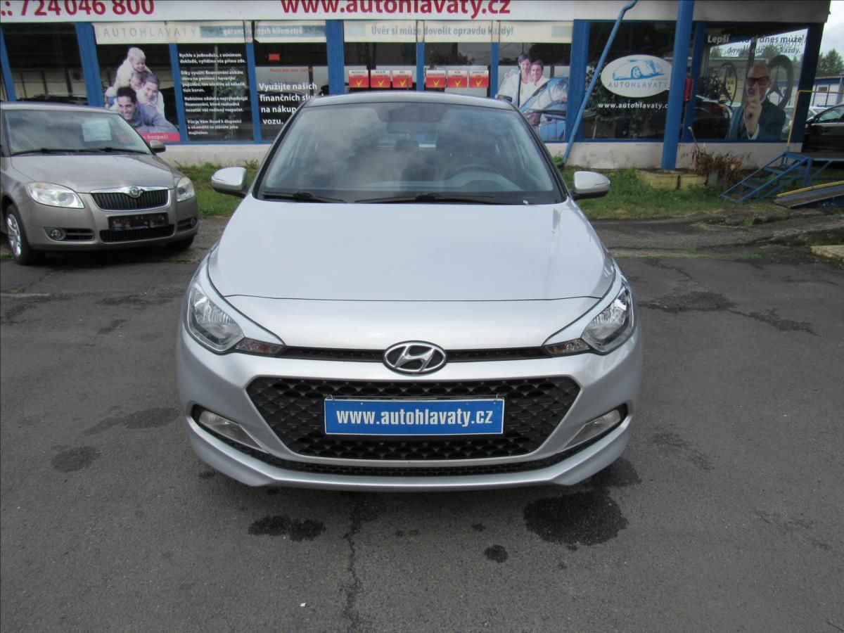 Hyundai i20, 1,3 i 55kW Family+ - fotka 2