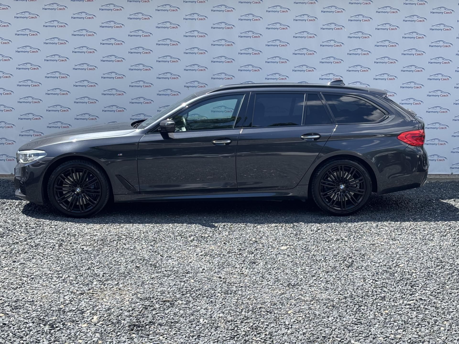 BMW Řada 5, 540iX Drive, 250kW, ČR, DPH - fotka 4