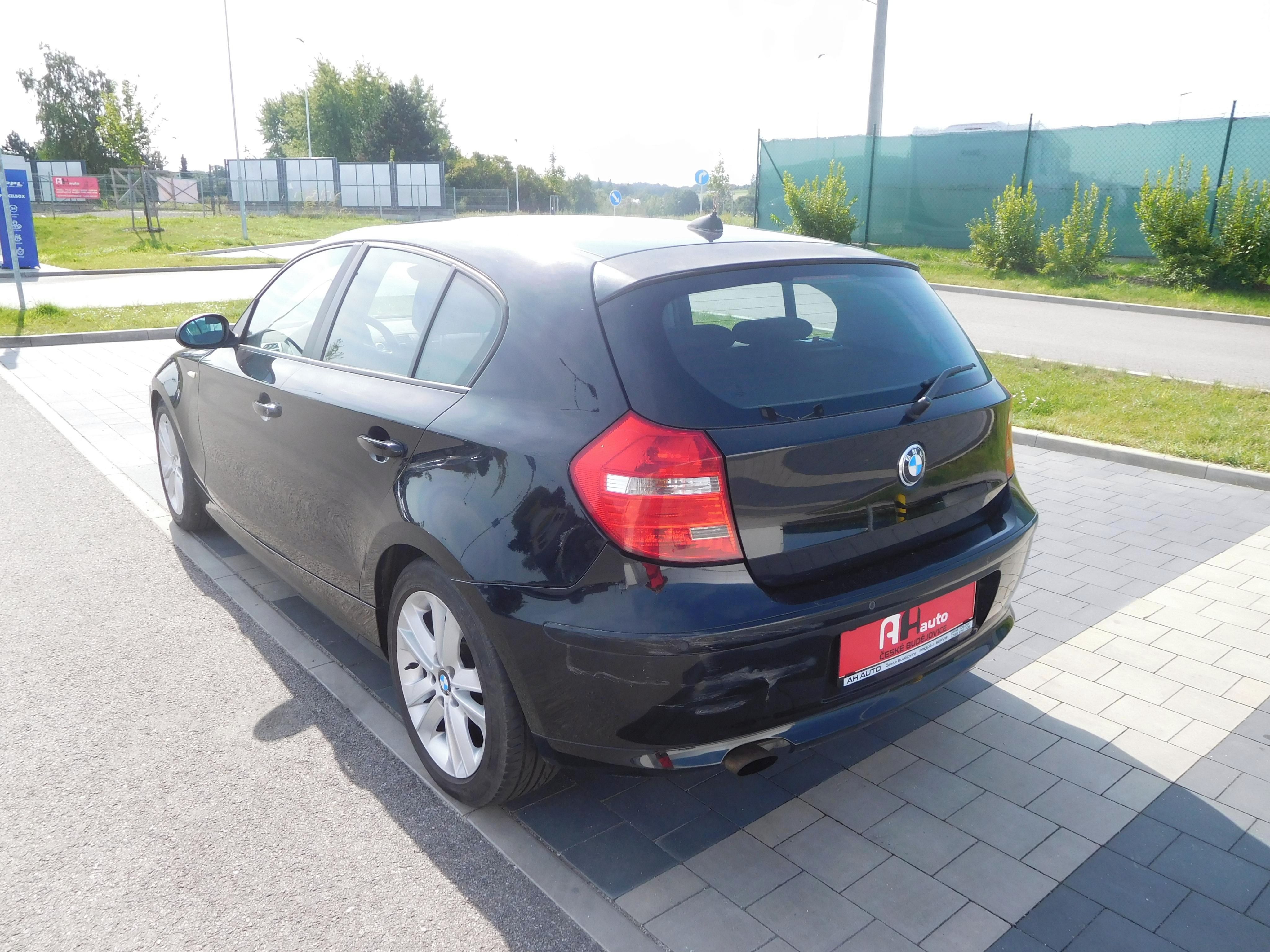 BMW Řada 1, 1.6i Sport, 90 kW, 116I, Klima - fotka 4