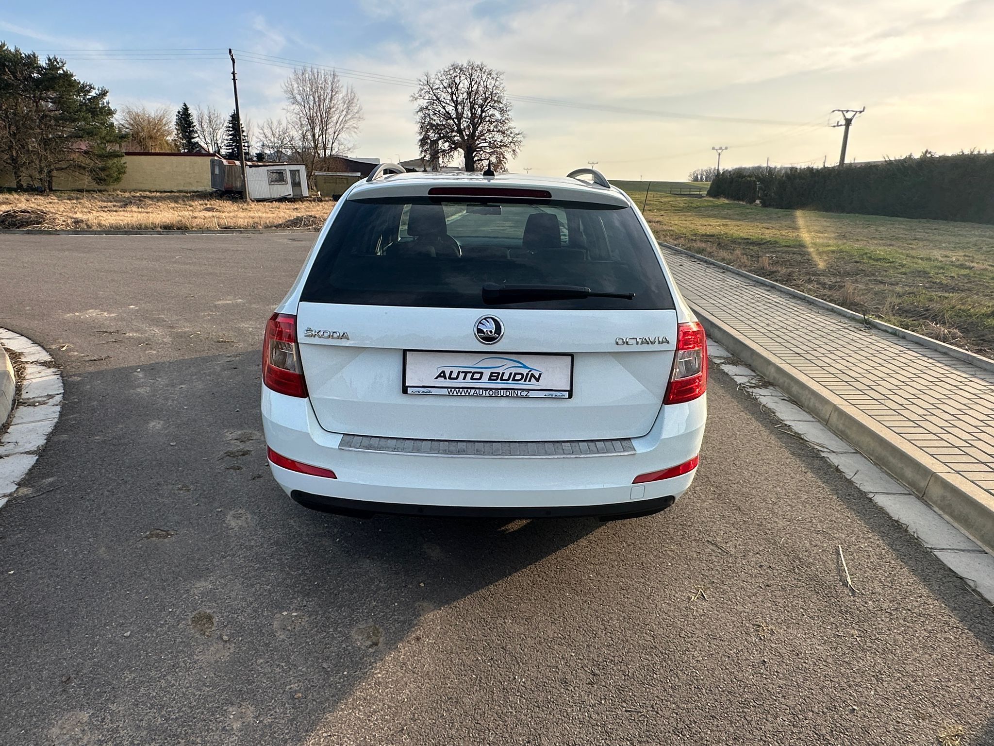 Škoda Octavia, III 1.6 TDI 81kw Ambition - fotka 5
