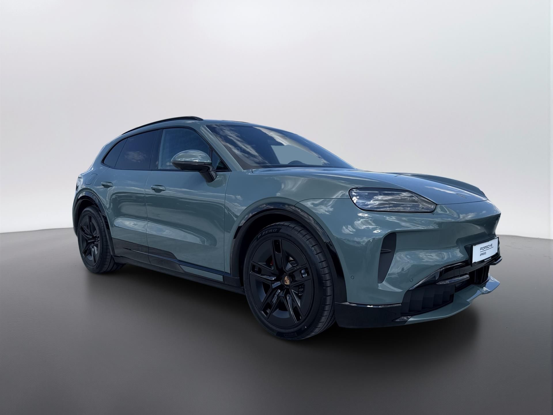 Porsche Cayenne, S Electric - fotka 5
