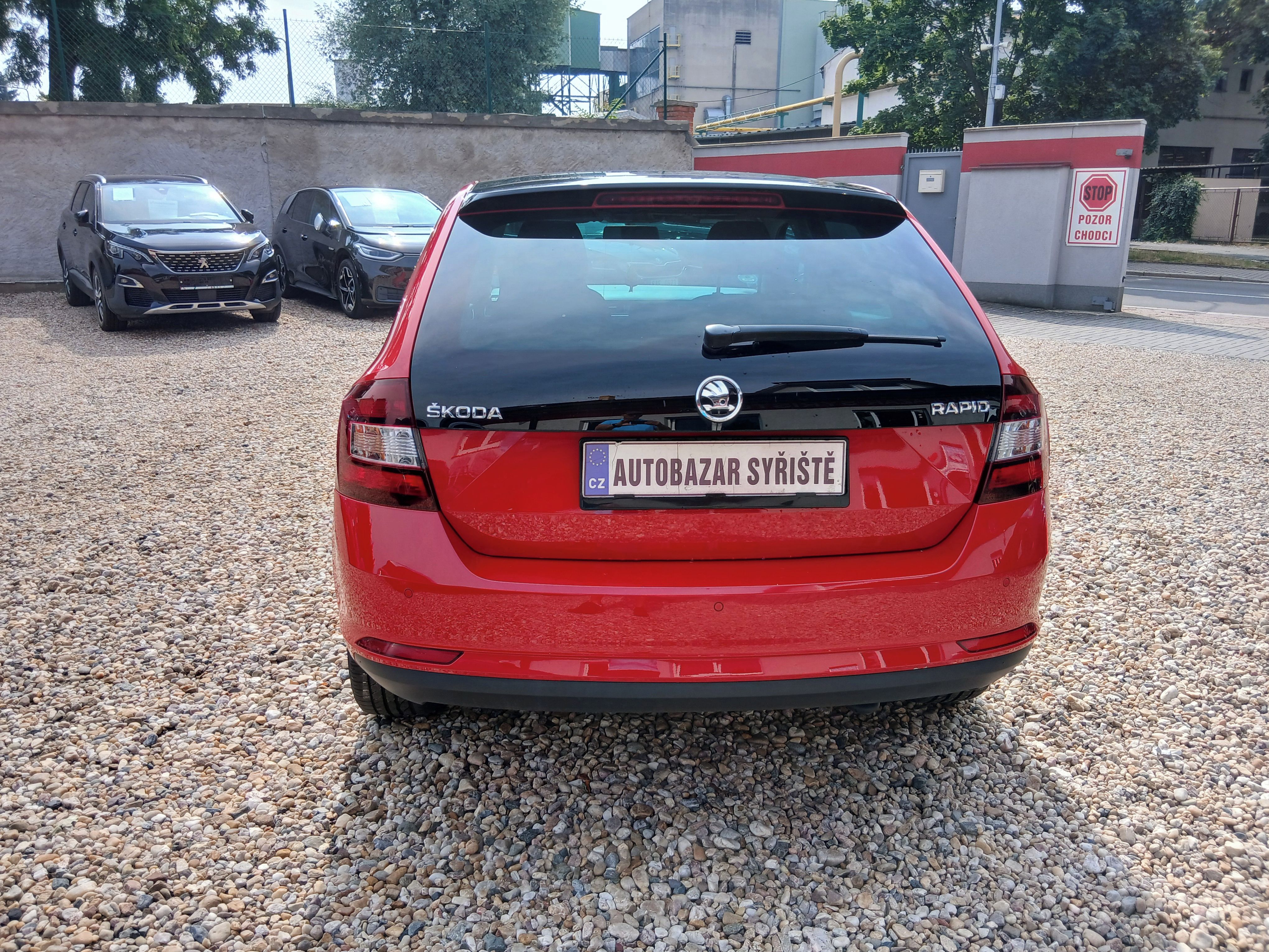 Škoda Rapid, 1.4 TDi 66KW DSG, Edition,1xMa - fotka 6