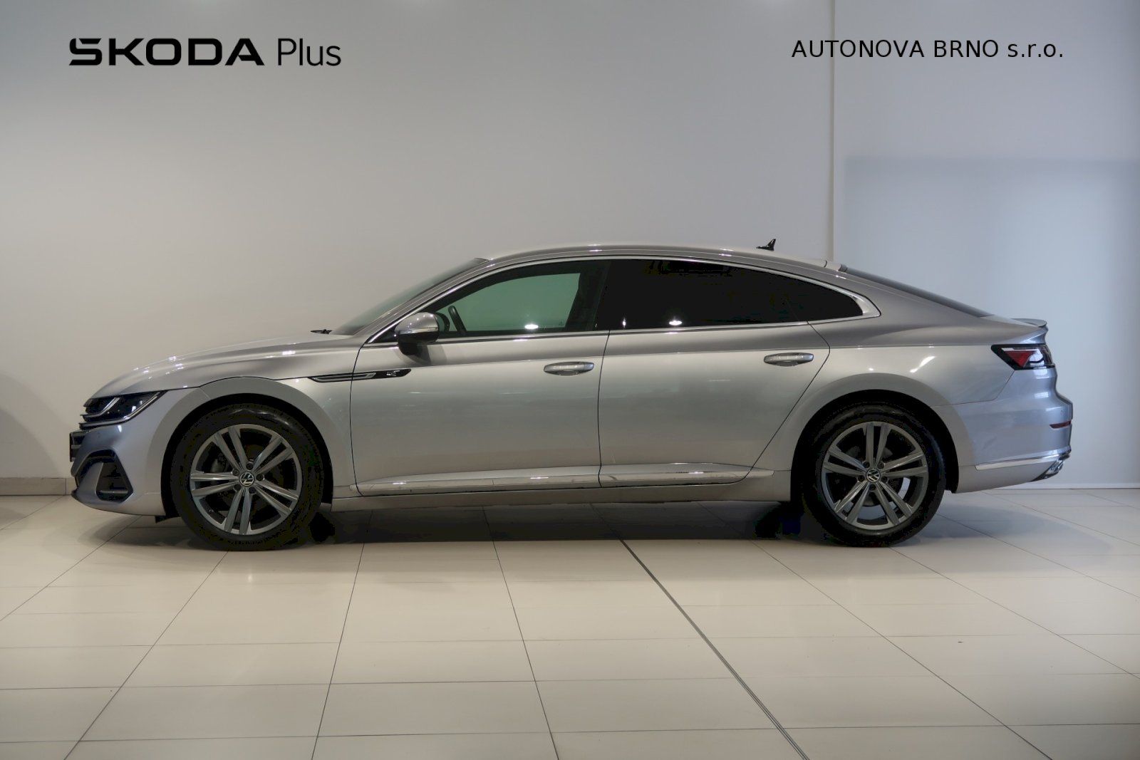 Volkswagen Arteon, 2.0 TDI 110kW R-Line - fotka 3