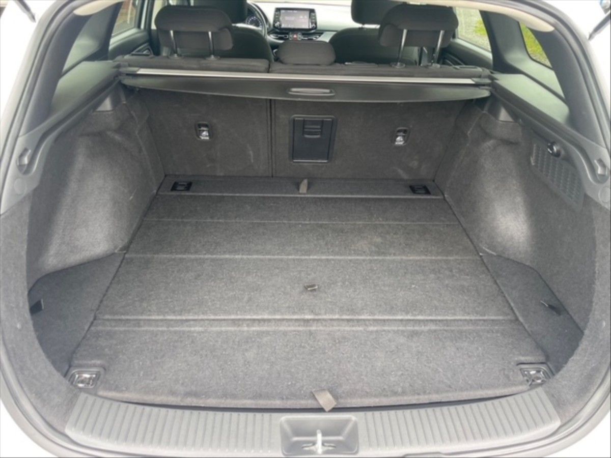 Hyundai i30, 1,5 T-GDI Smart - fotka 6