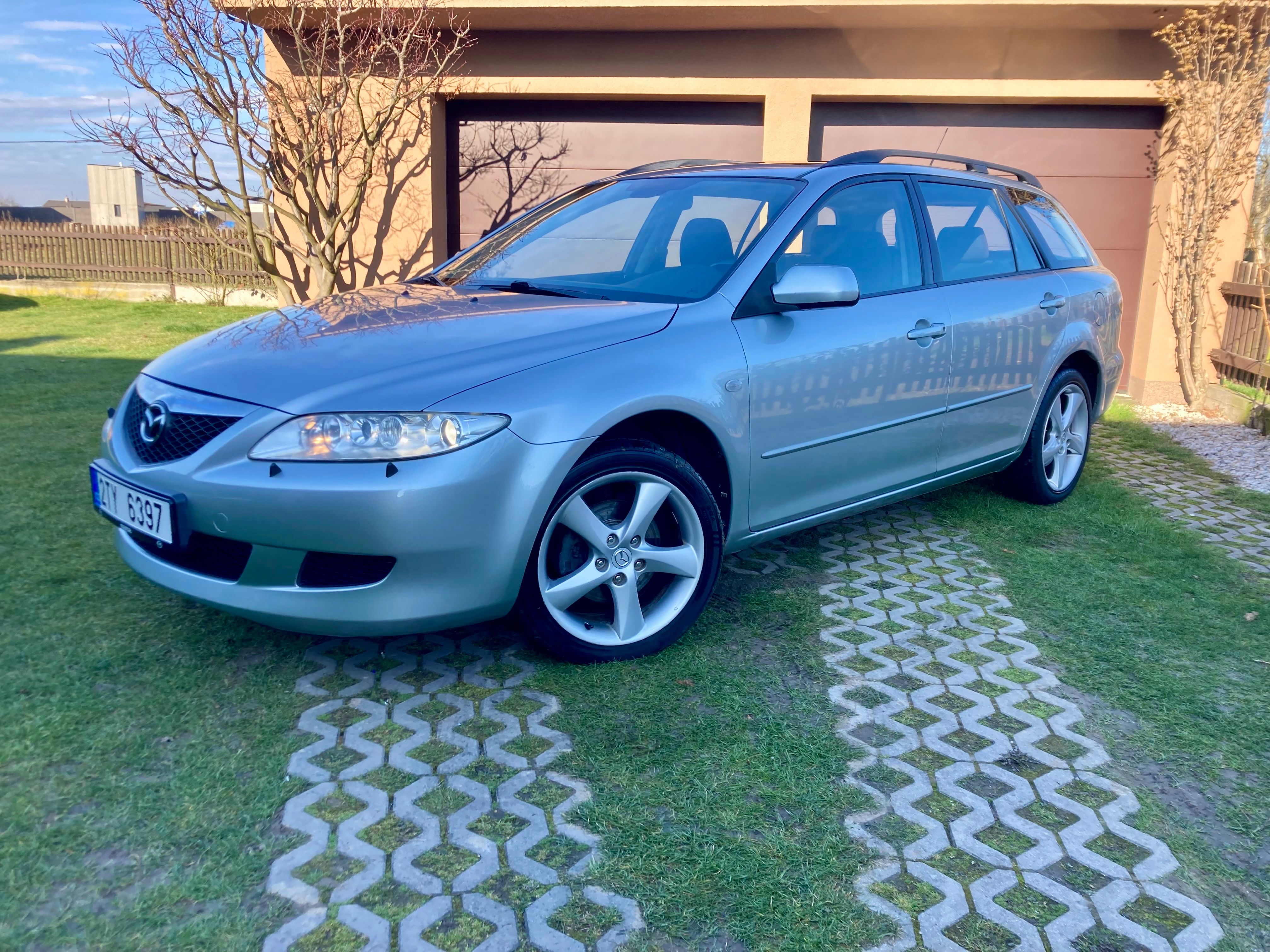 Mazda 6, 2,3 Benzín 122 Kw, Servis STK - fotka 2
