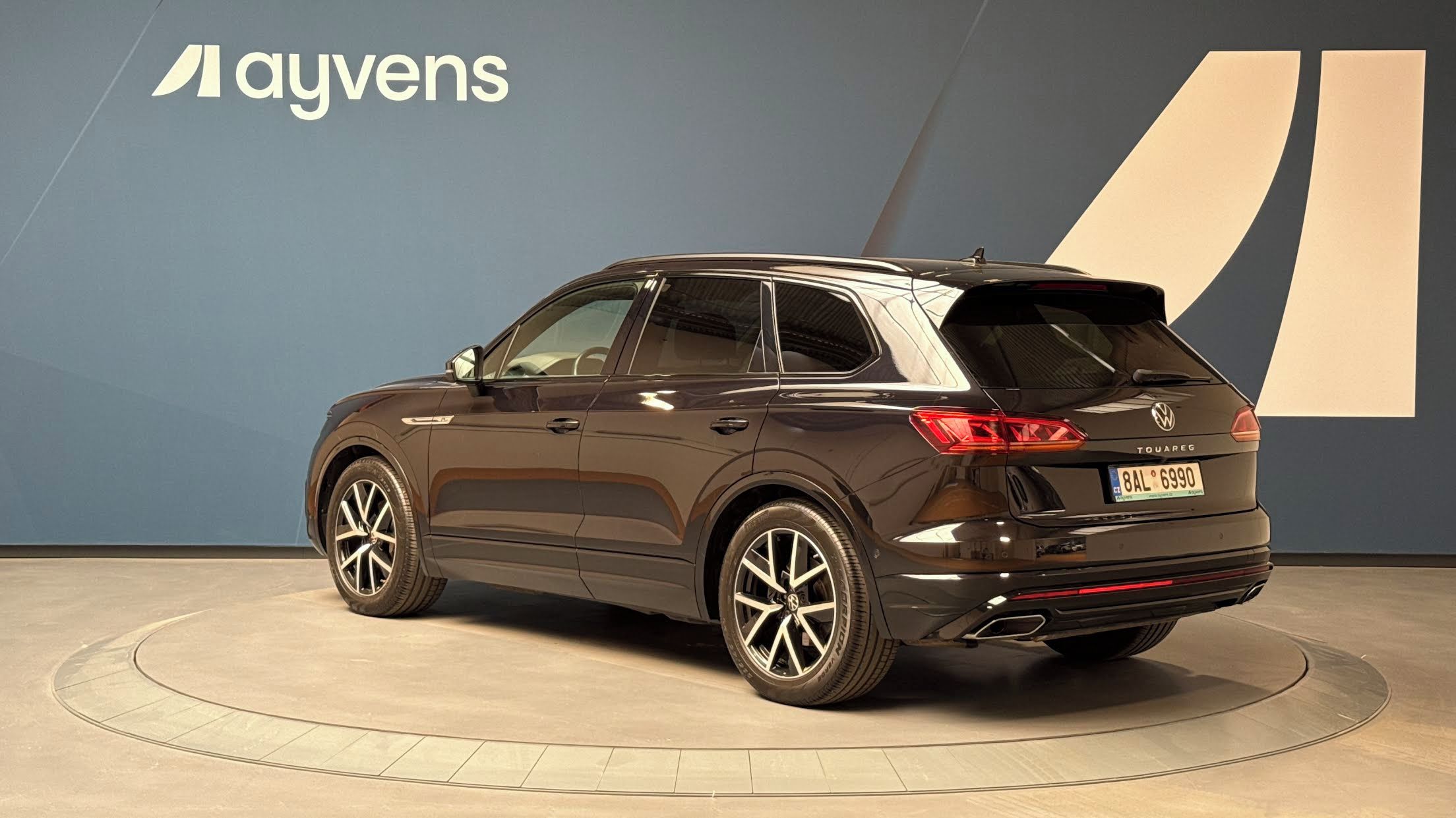 Volkswagen Touareg, R-Line 3.0 TDI Tiptronic - fotka 3