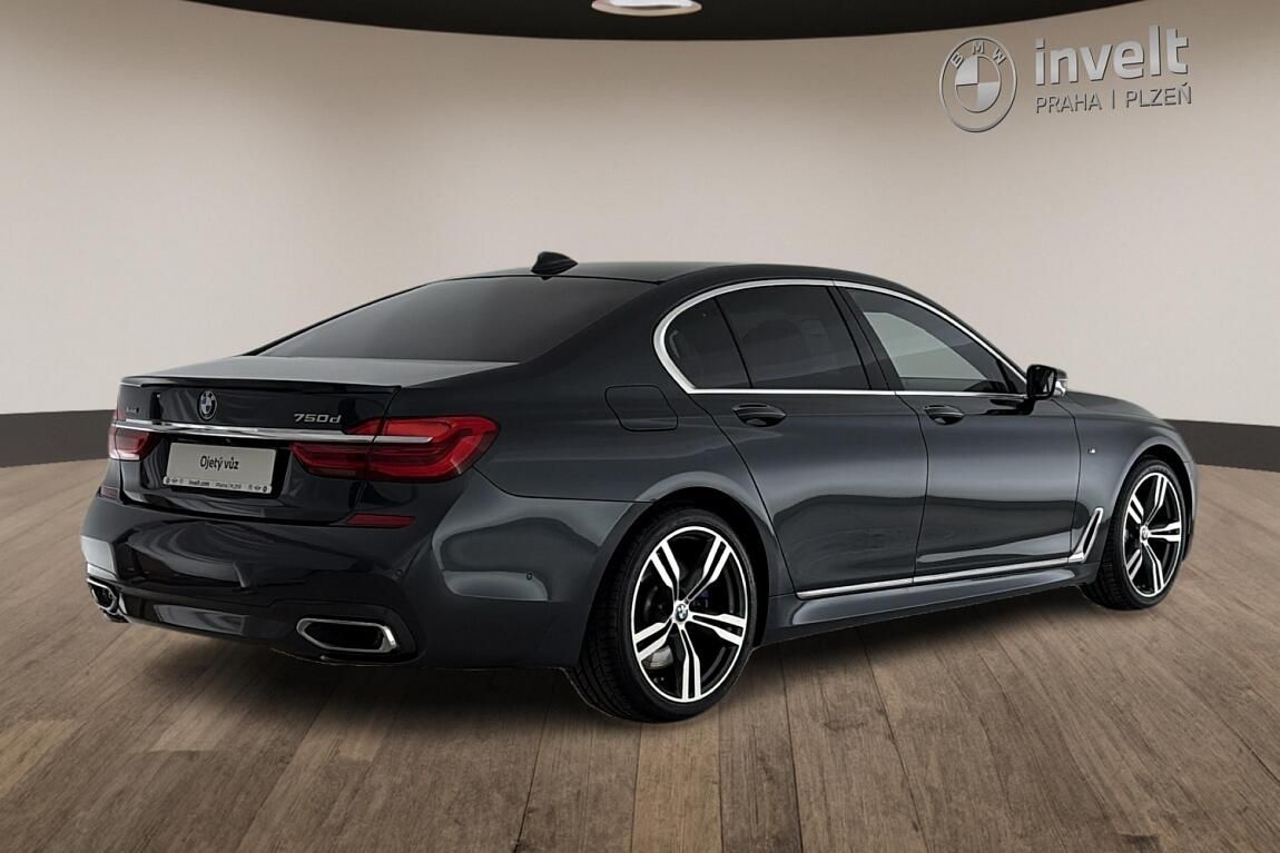 BMW Řada 7, 750d xDrive - fotka 3