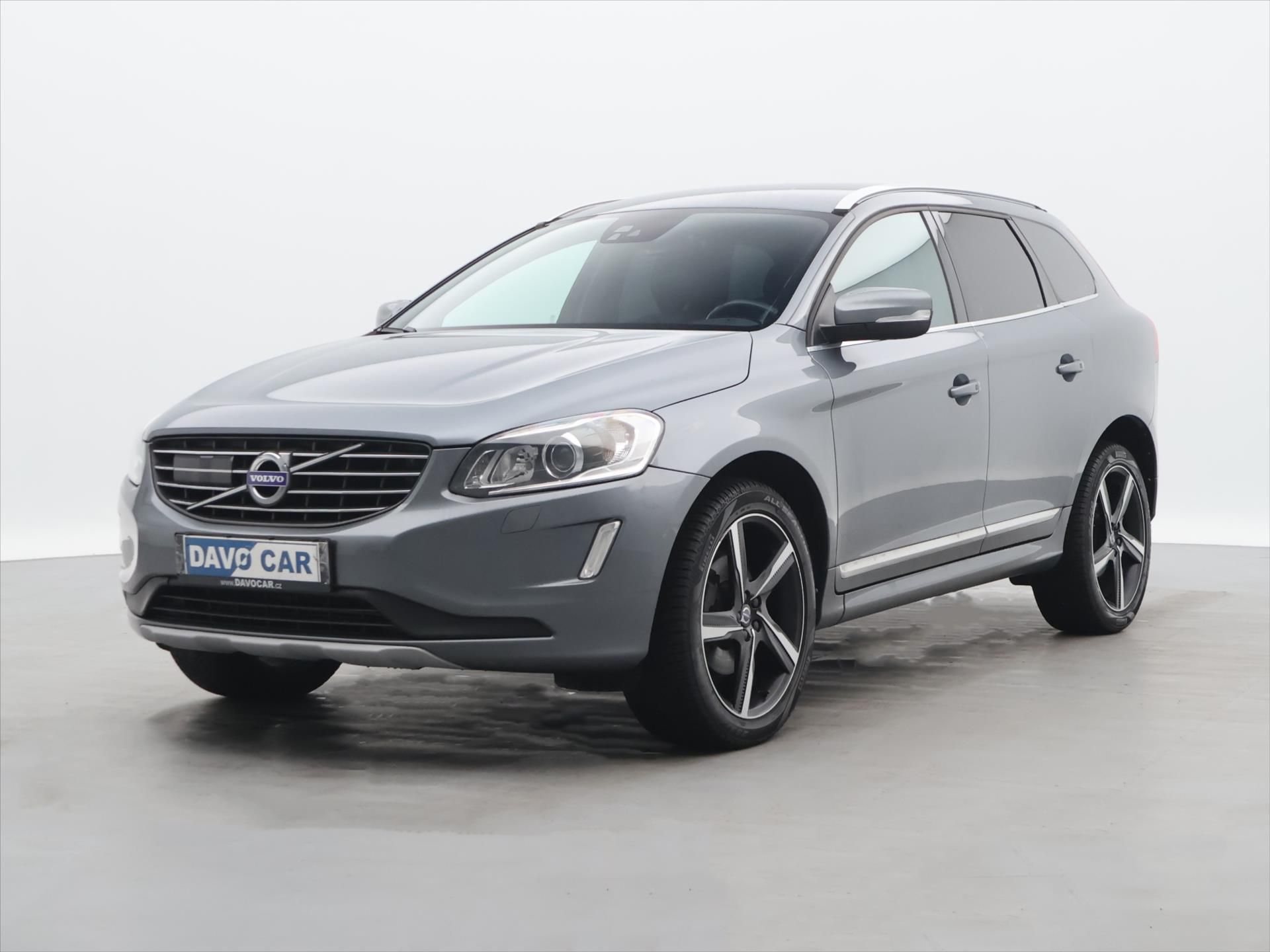 Volvo XC60, 2,0 D4 140kW Aut. Summum - fotka 3