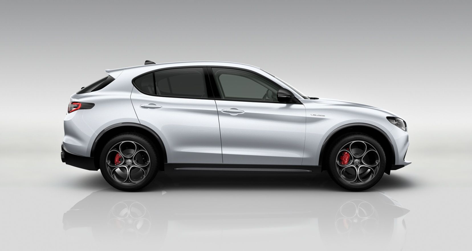 Alfa Romeo Stelvio, Veloce 2.2 JTDm 210k Q4 - fotka 2