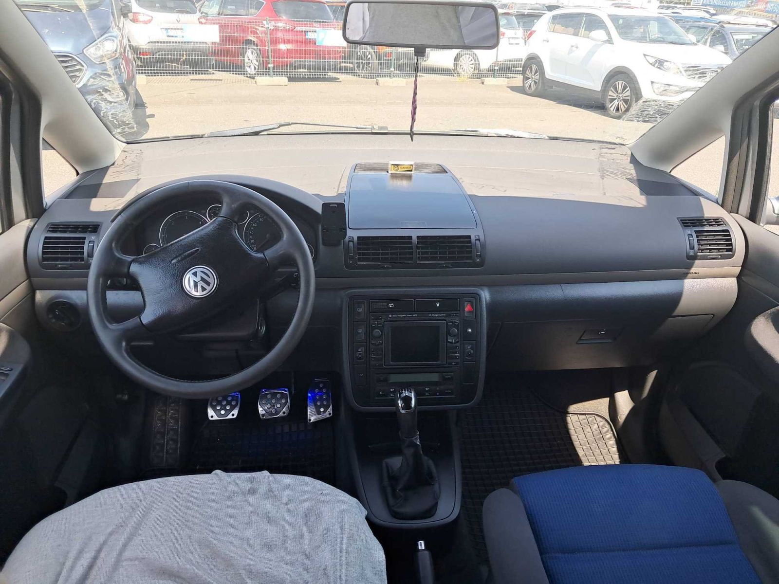 Volkswagen Sharan, 1.9 TDI, po STK, Tažné - fotka 3