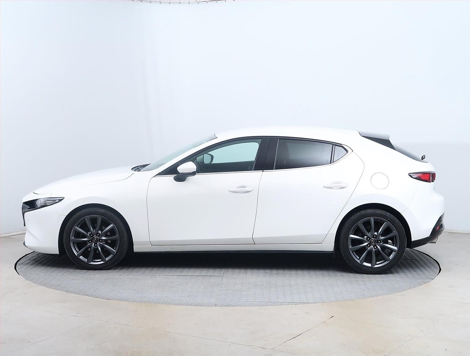 Mazda 3, 2.0 Skyactiv-G, Serv.kniha - fotka 3