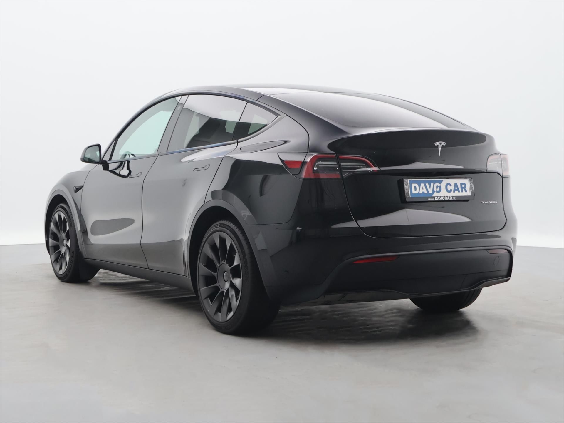 Tesla Model Y, Long Range AWD SoH 92% Berlín - fotka 5