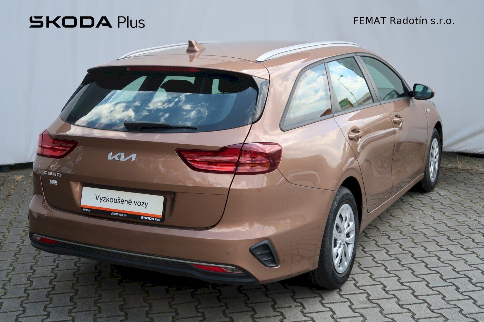 Kia Cee´d, Sportswagon 1,0 T-GDI/88 kW - fotka 2
