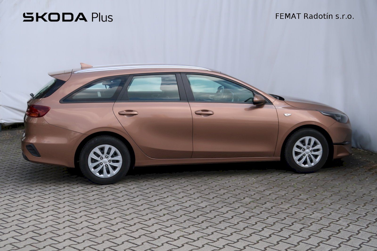 Kia Cee´d, Sportswagon 1,0 T-GDI/88 kW - fotka 3