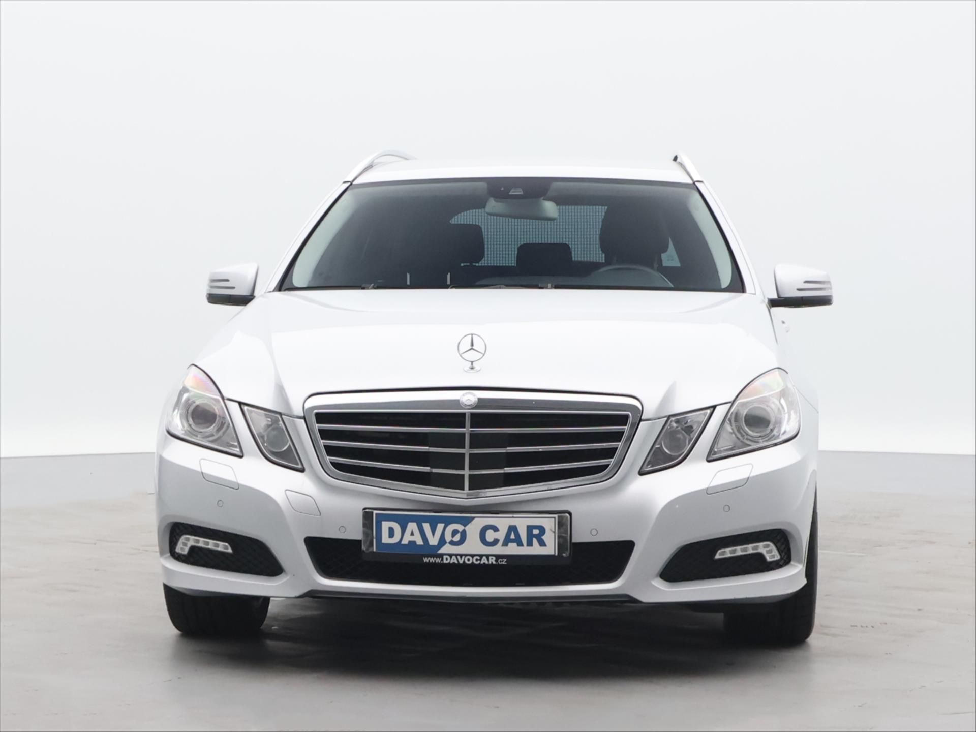 Mercedes-Benz Třídy E, 3,0 350CDI 170kW CZ Avantgarde - fotka 2