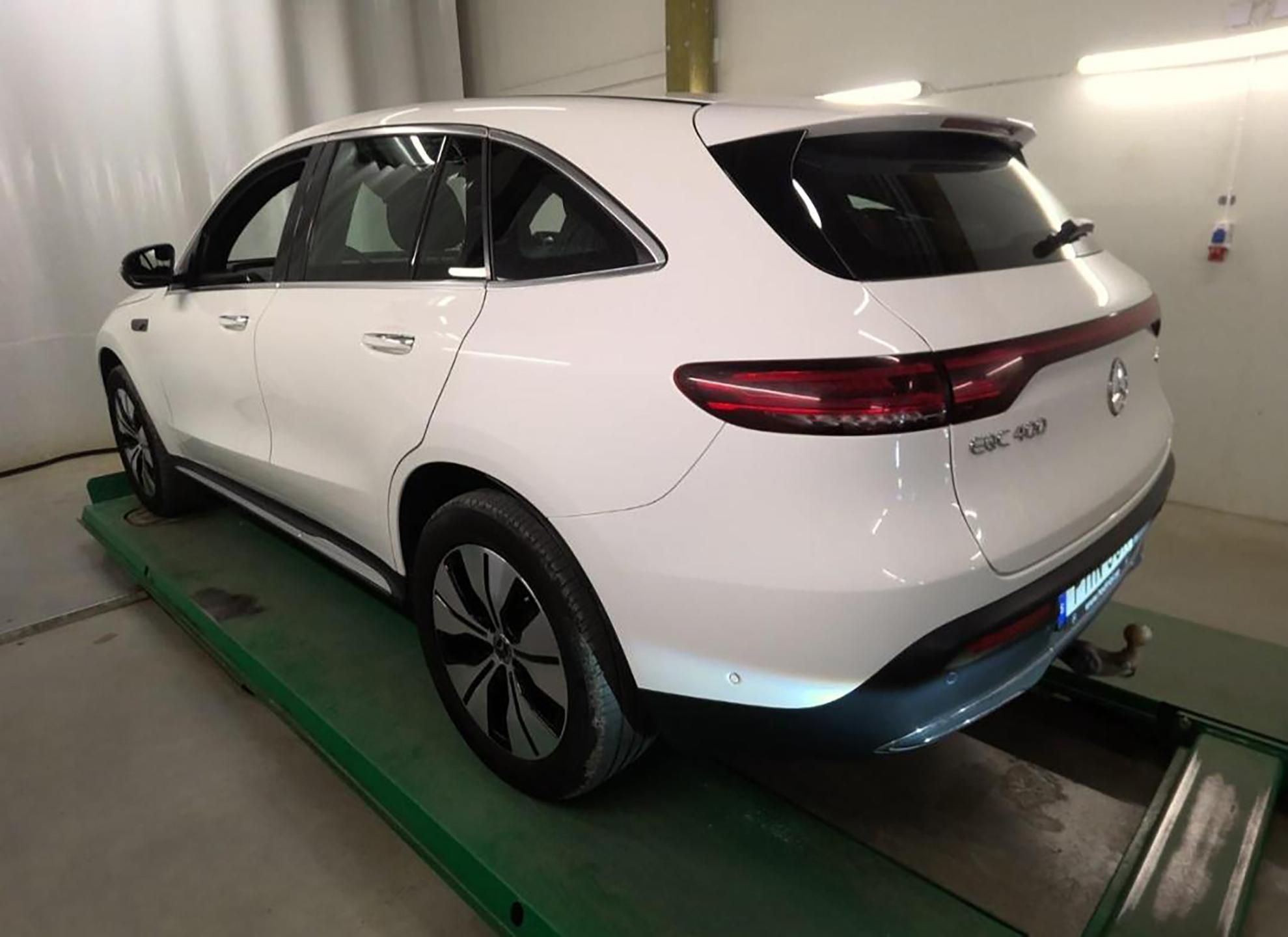 Mercedes-Benz EQC, SE Edition 4Matic - fotka 4