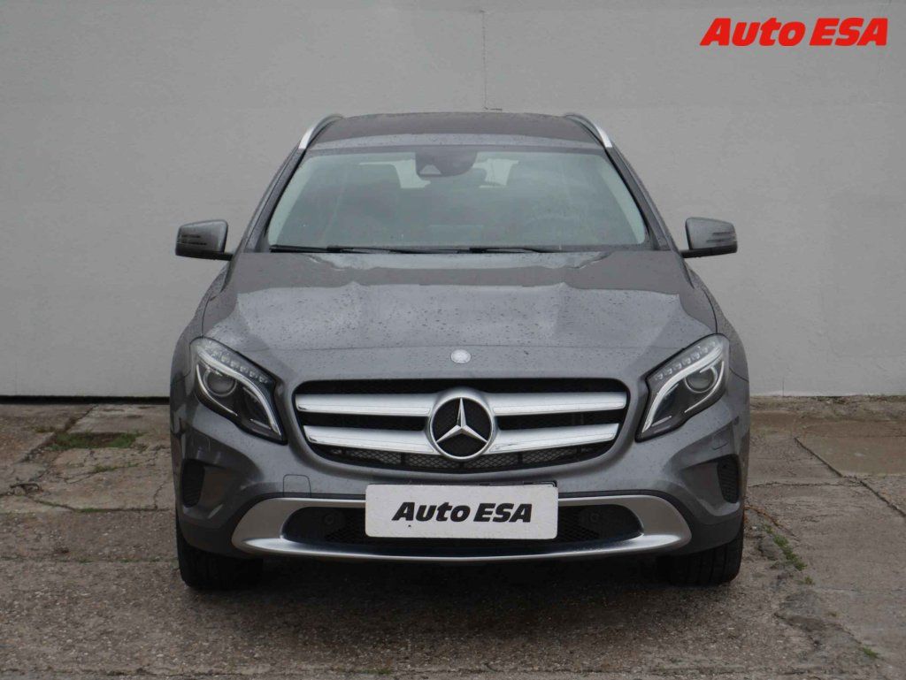 Mercedes-Benz GLA, 250 4Matic 4Mat,ČR,AT - fotka 2