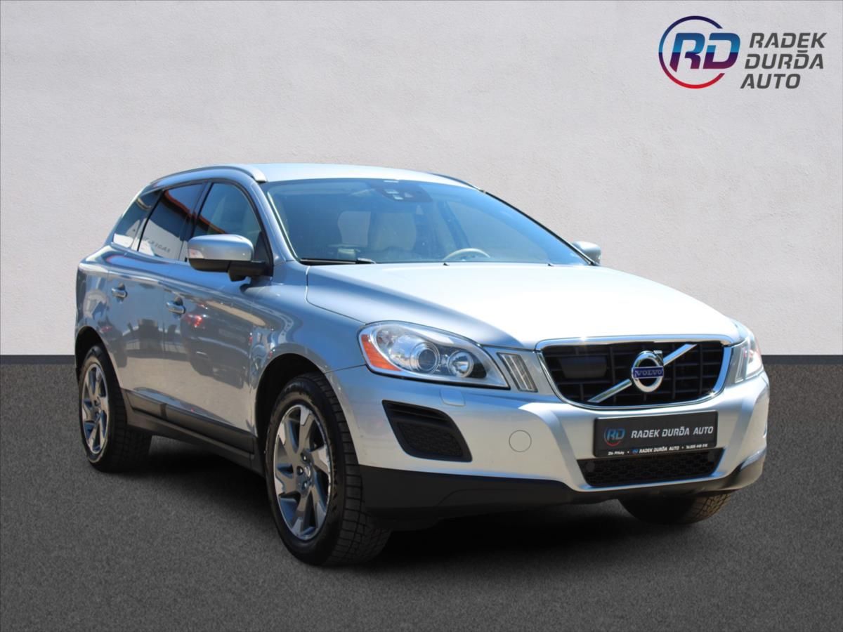 Volvo XC60, 2,4 D4  ČR,A/T,4x4,OCEAN RACE - fotka 3