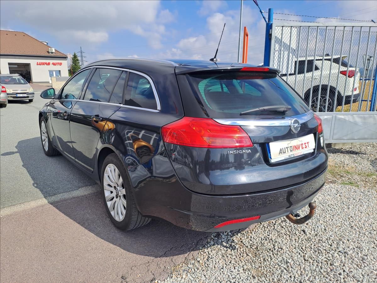 Opel Insignia, 2,0 DCTI - fotka 4