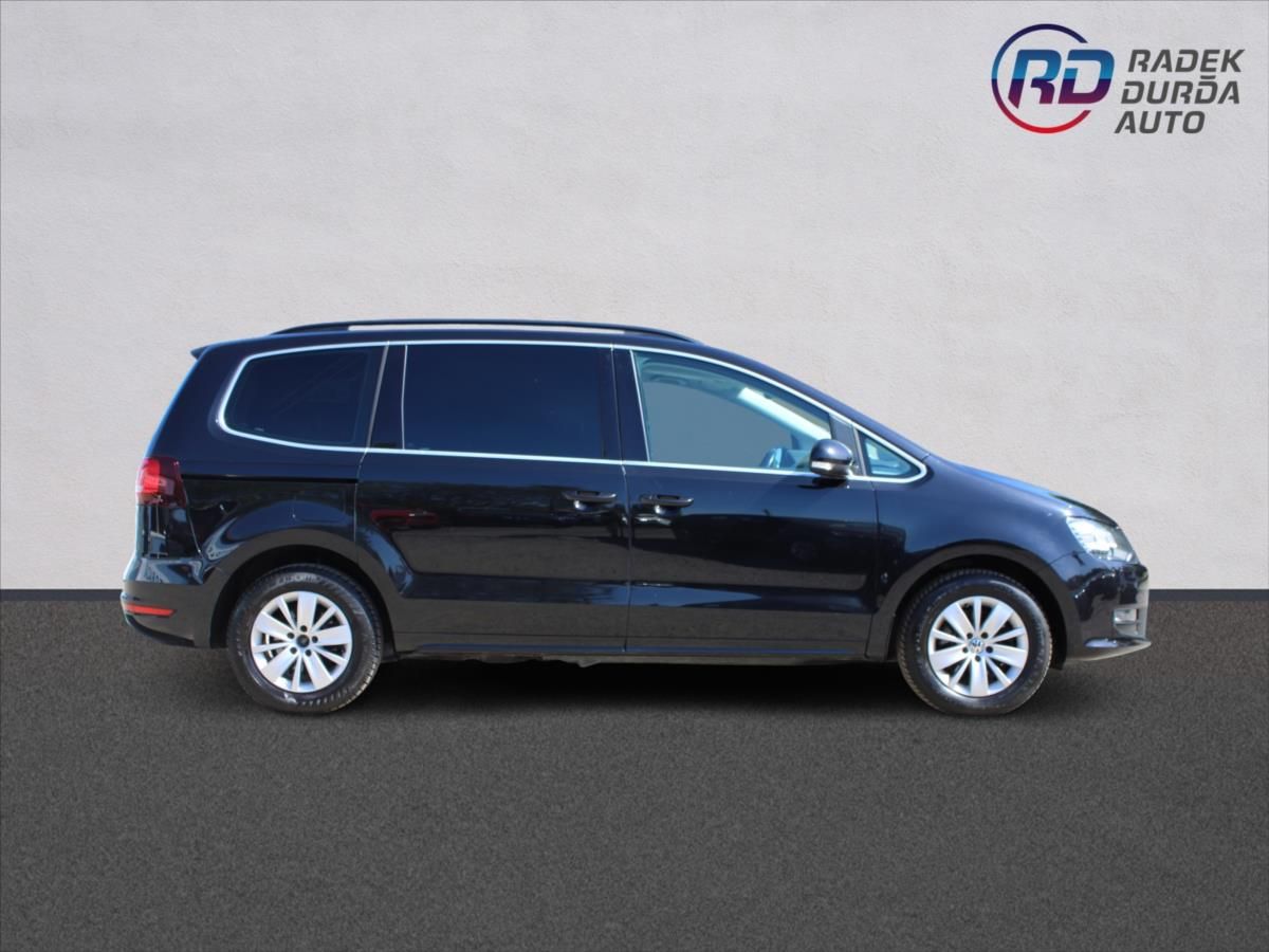 Volkswagen Sharan, 2,0 TDI  NAVIGACE,TAŽNÉ - fotka 4