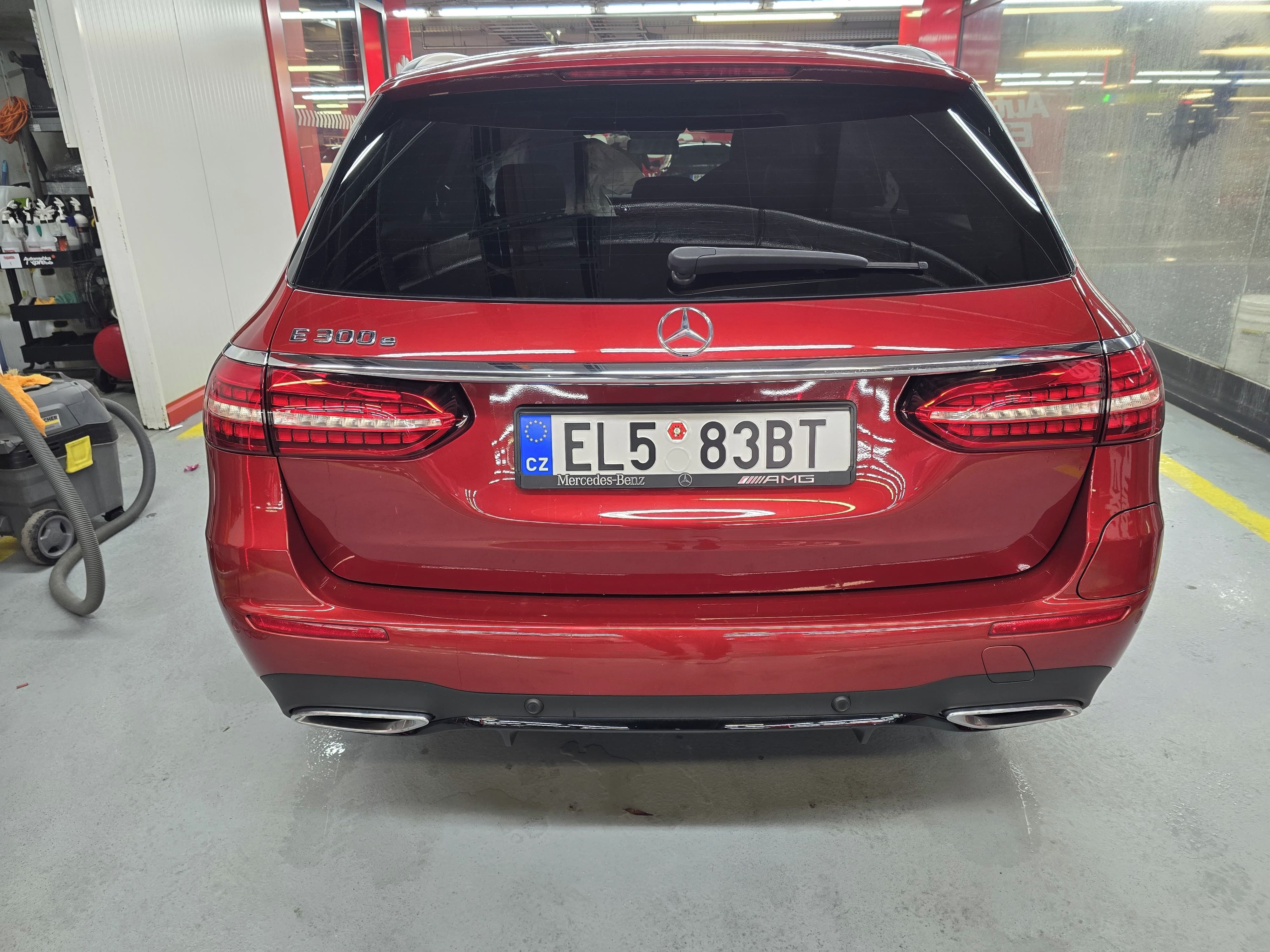Mercedes-Benz Třídy E, E300, Hybrid, 2xAMG, Multibeam - fotka 6
