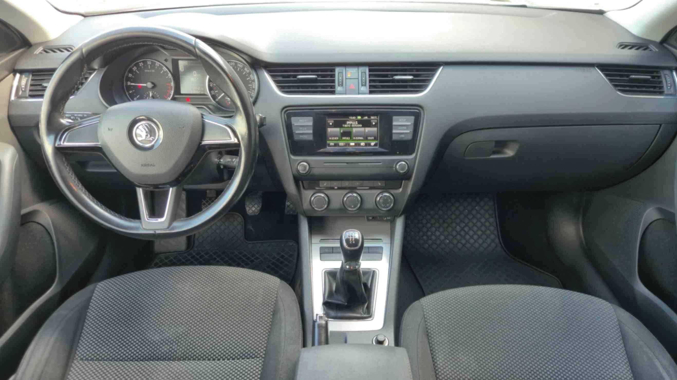 Škoda Octavia, 1.6 TDI - fotka 6