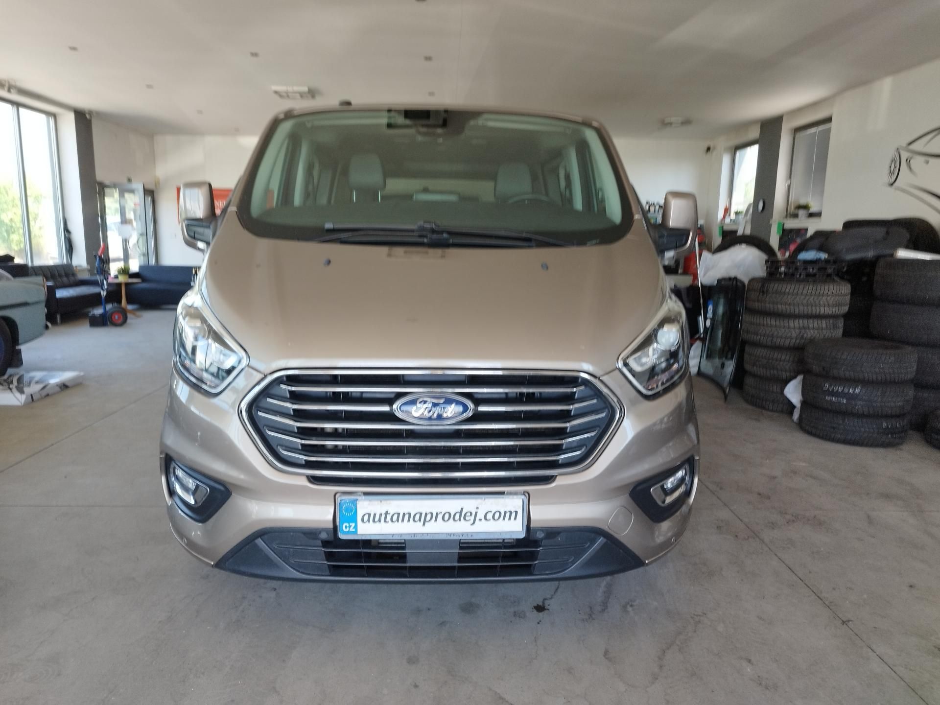Ford Tourneo Custom, 2,0TDCI,125KW,ALU,LED,NAVI,ČR