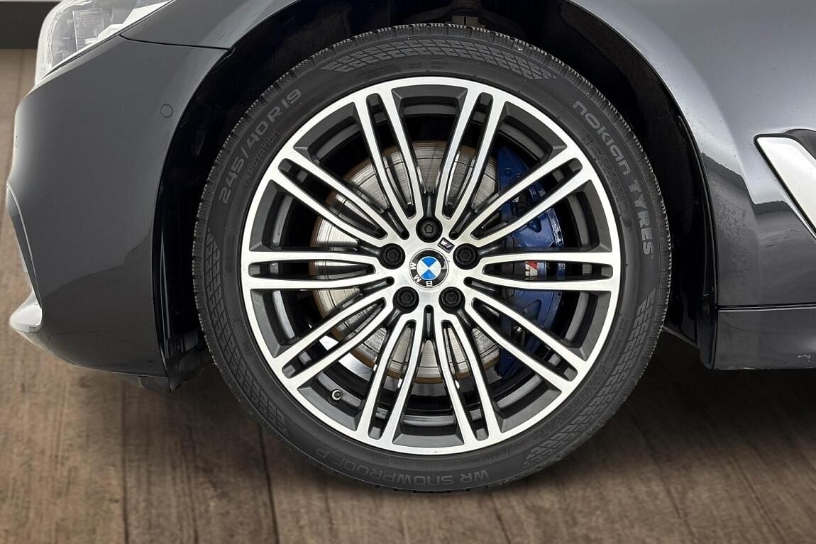 BMW Řada 5, 540d xDrive - fotka 6