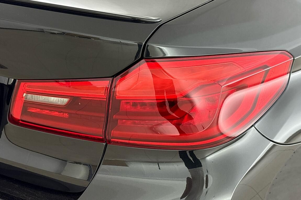BMW Řada 5, 540d xDrive - fotka 5